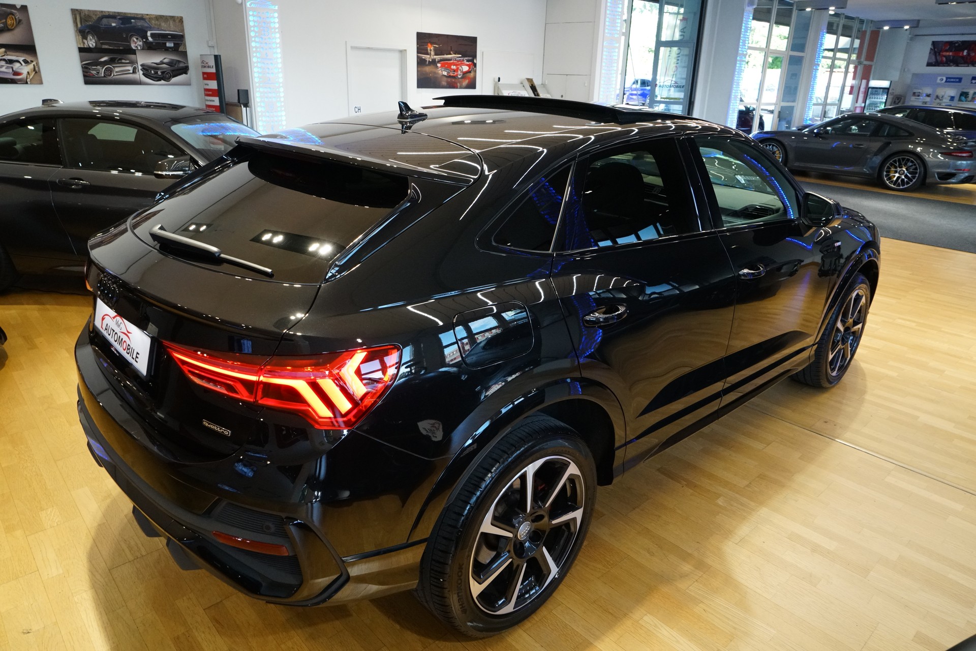 AUDI Q3 Sportback 45 TFSI S line quattro S-tronic-image-8