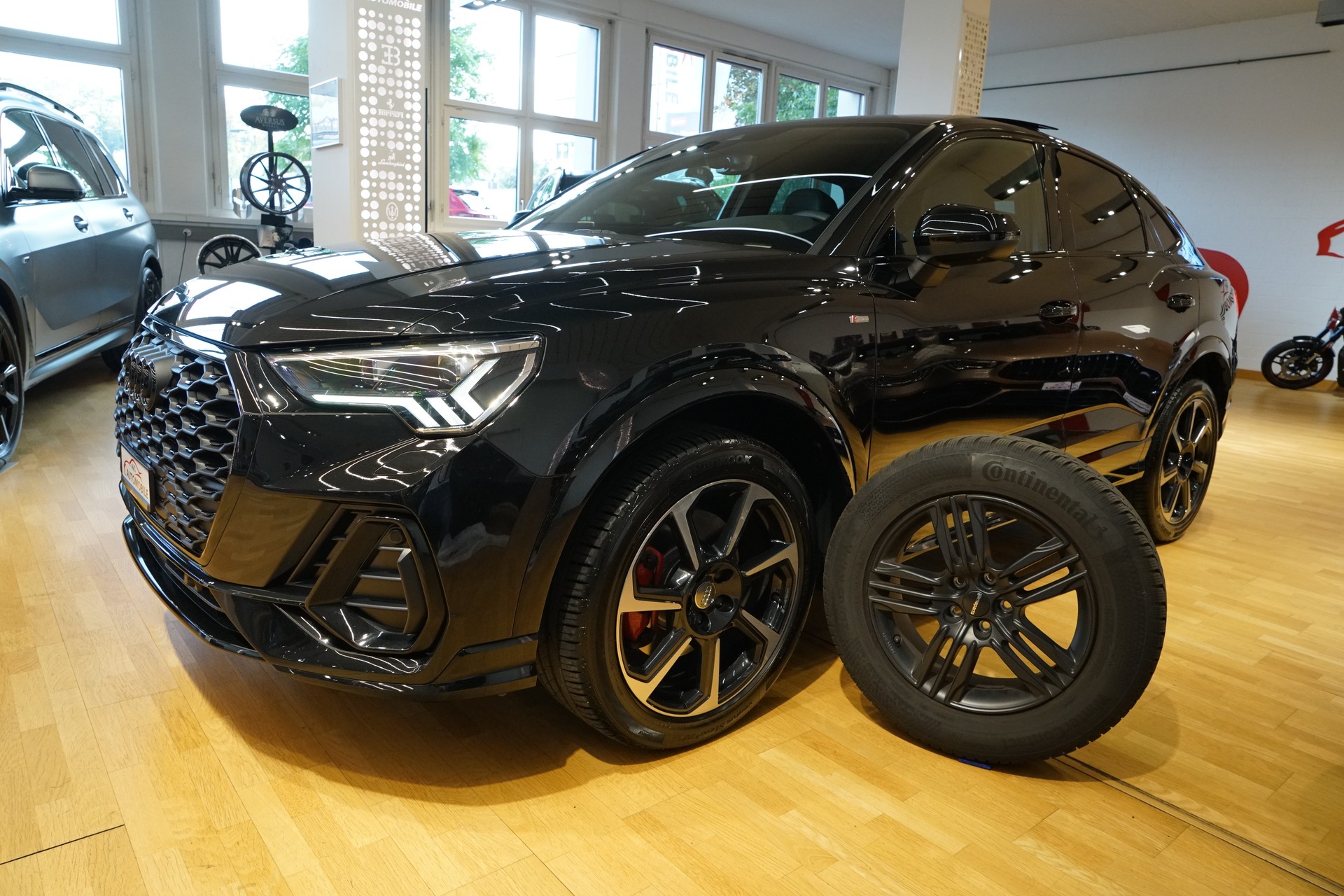 AUDI Q3 Sportback 45 TFSI S line quattro S-tronic-showroom-element-1