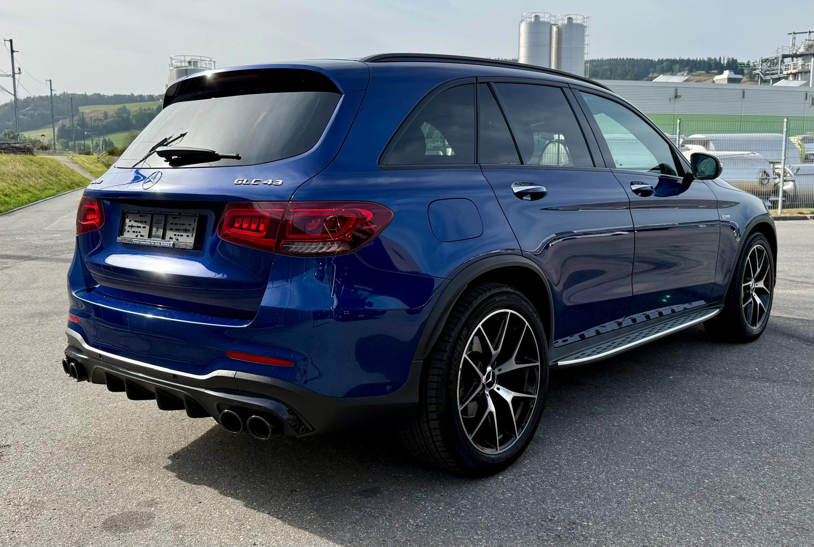 MERCEDES-BENZ GLC 43 AMG 4Matic 9G-Tronic-image-2