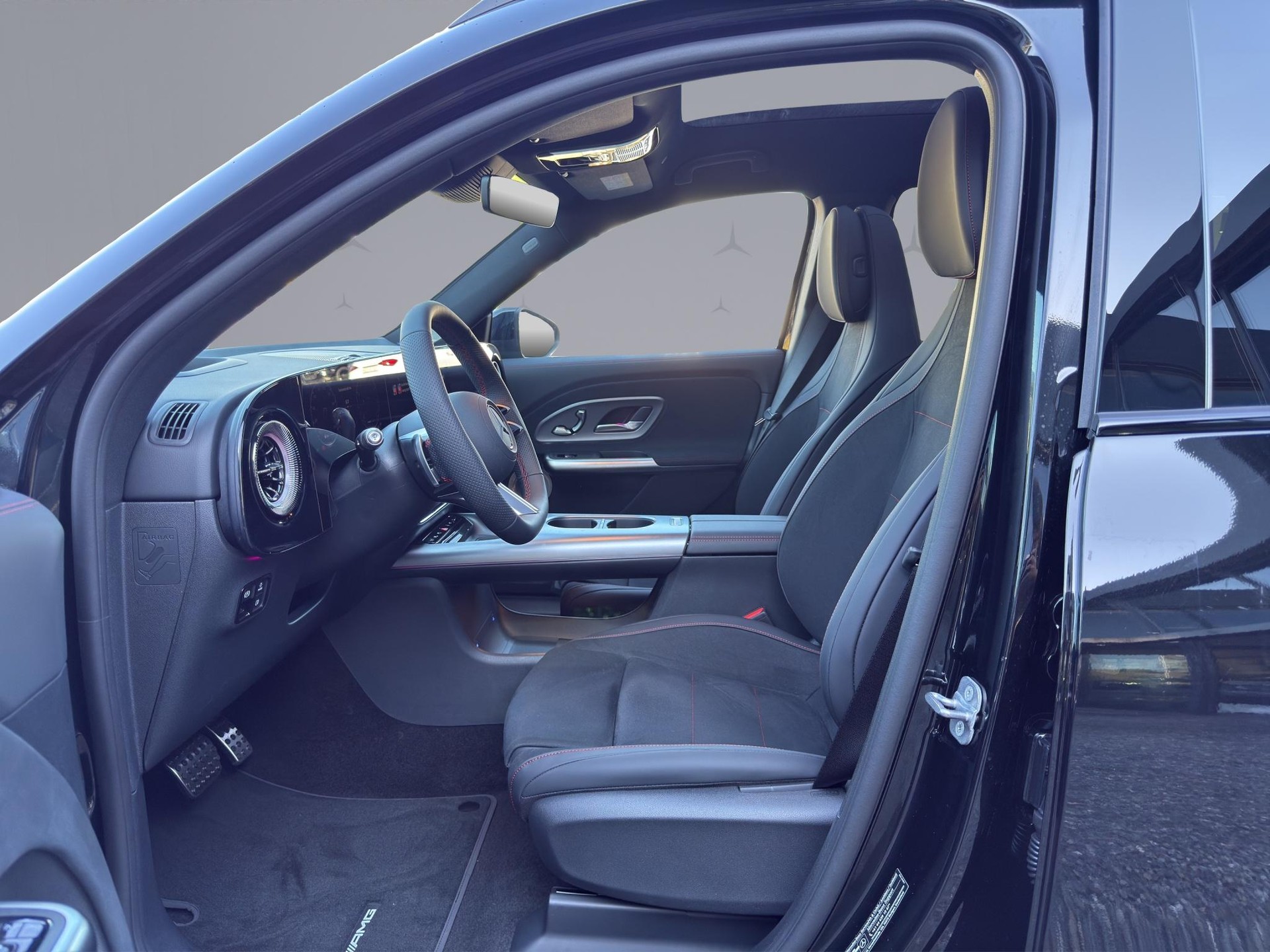 MERCEDES-BENZ GLB 220 4matic-image-8
