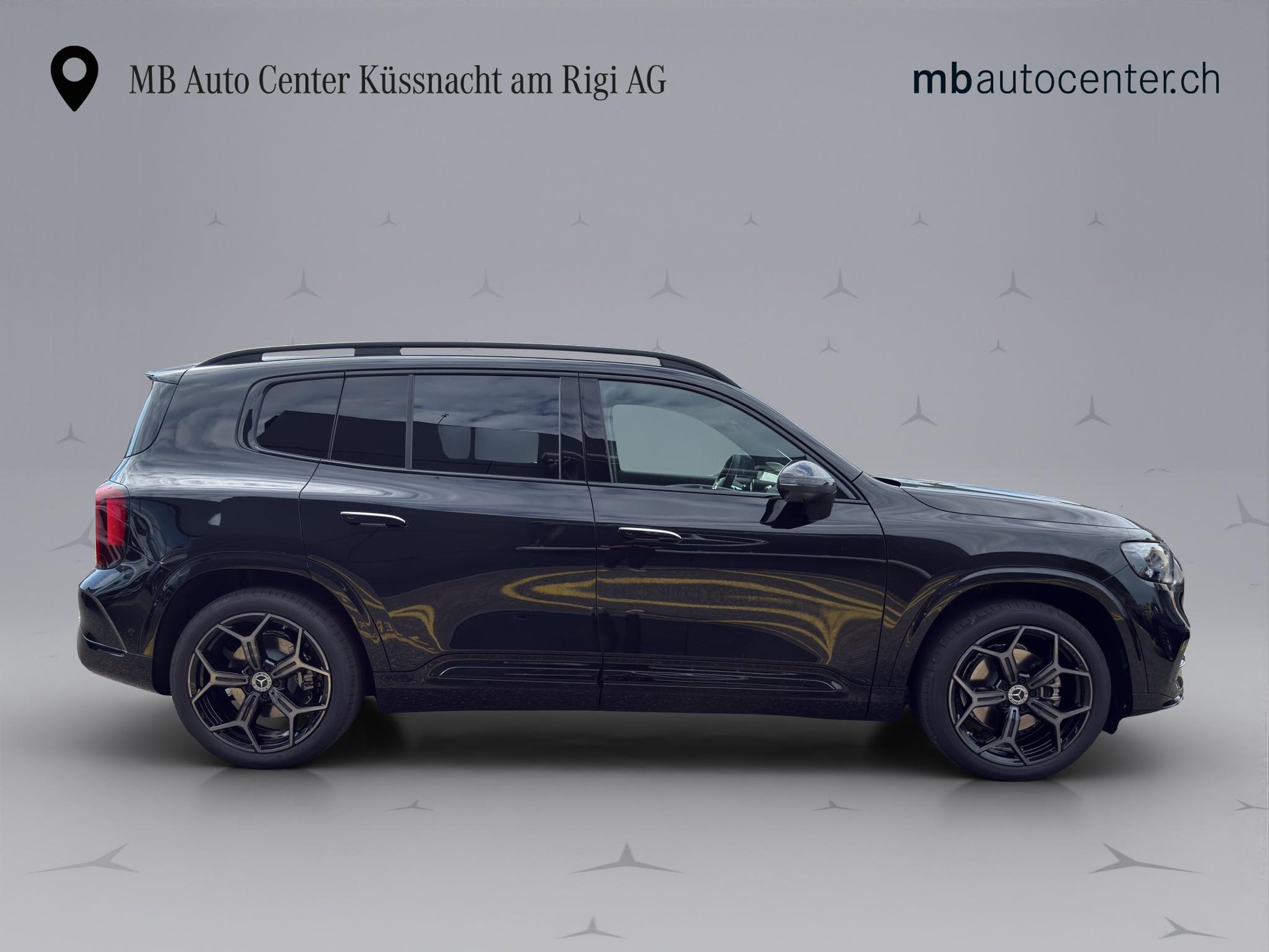 MERCEDES-BENZ GLB 220 4matic-image-6