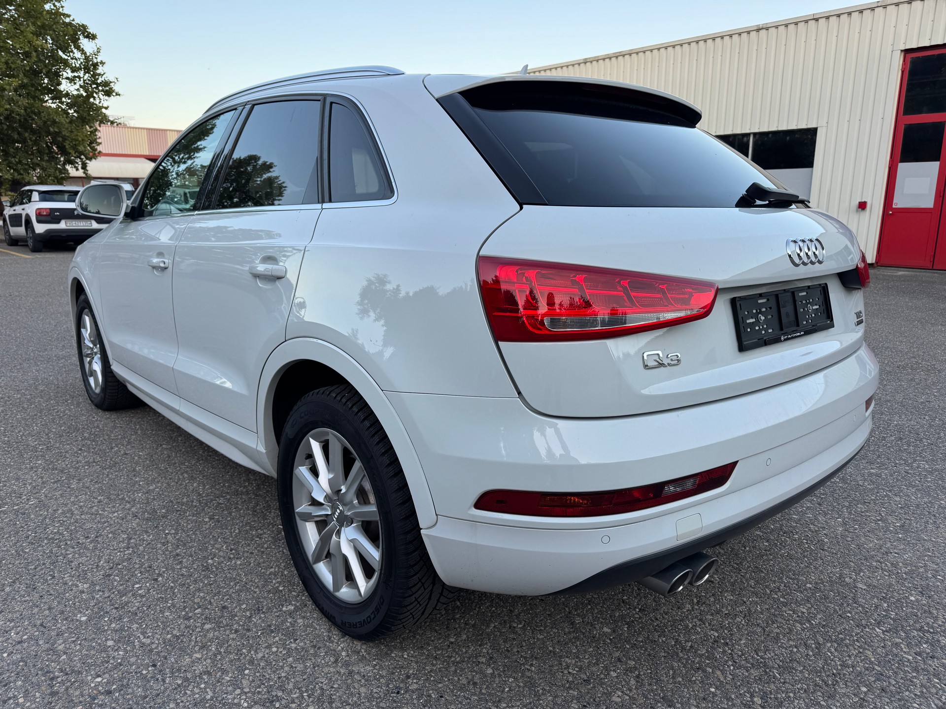 AUDI Q3 2.0 TDI quattro S-tronic-image-5