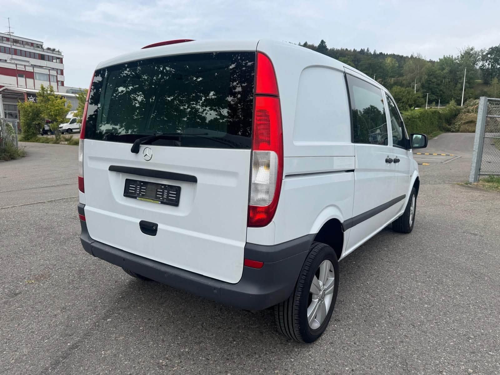 MERCEDES-BENZ Vito 113 CDI Blue Efficiency 4X4-image-6