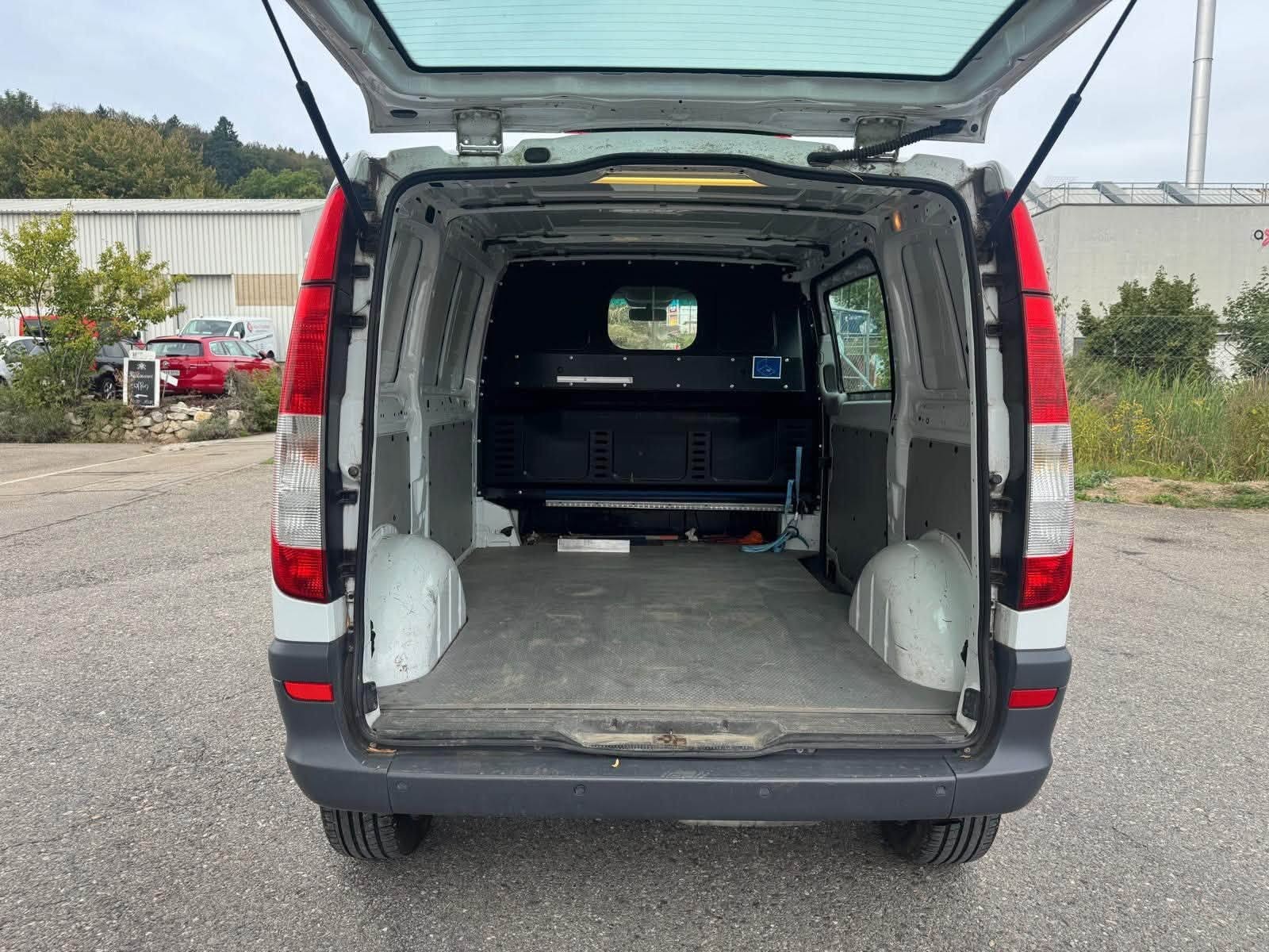 MERCEDES-BENZ Vito 113 CDI Blue Efficiency 4X4-image-9