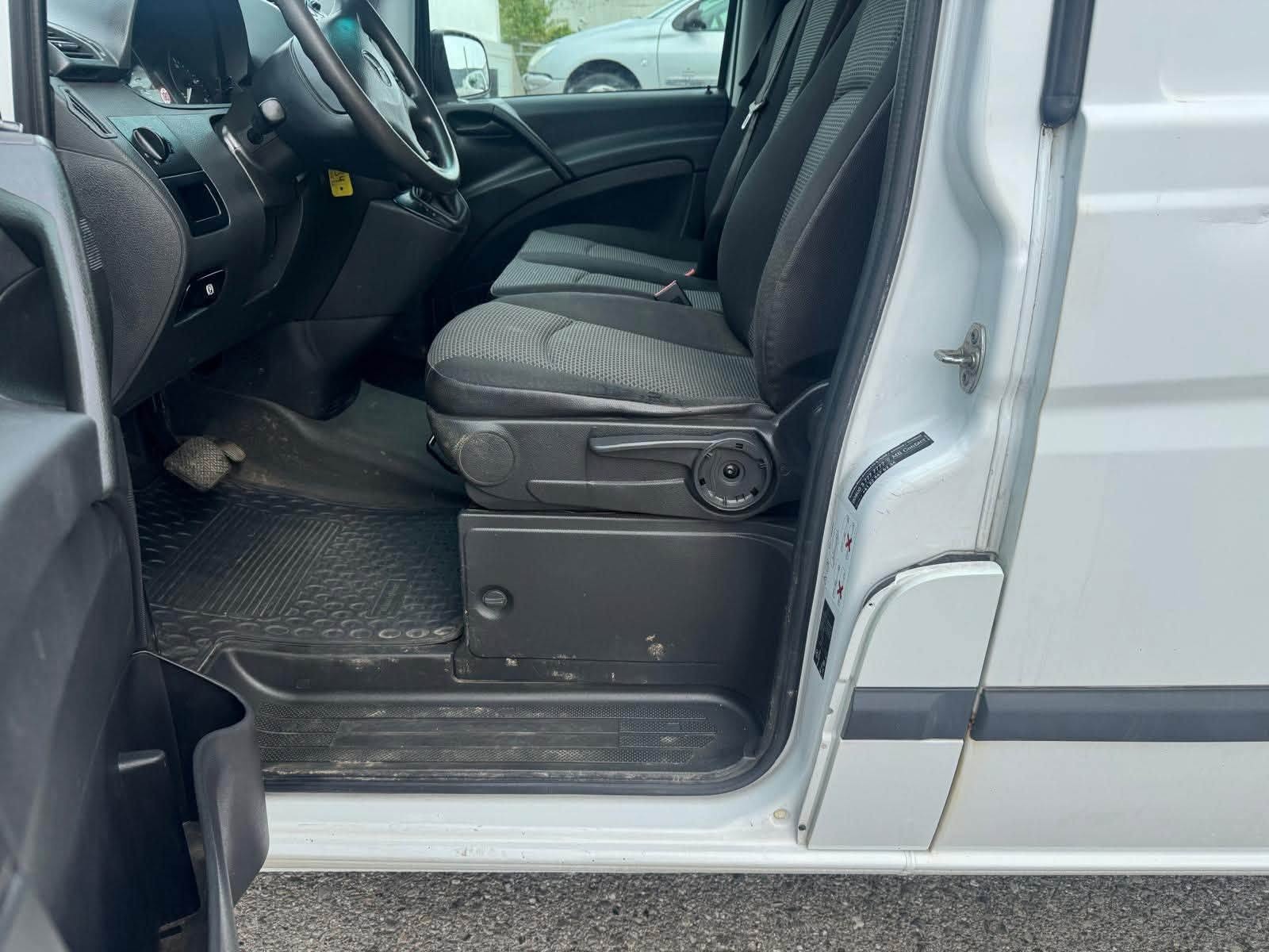 MERCEDES-BENZ Vito 113 CDI Blue Efficiency 4X4-image-14