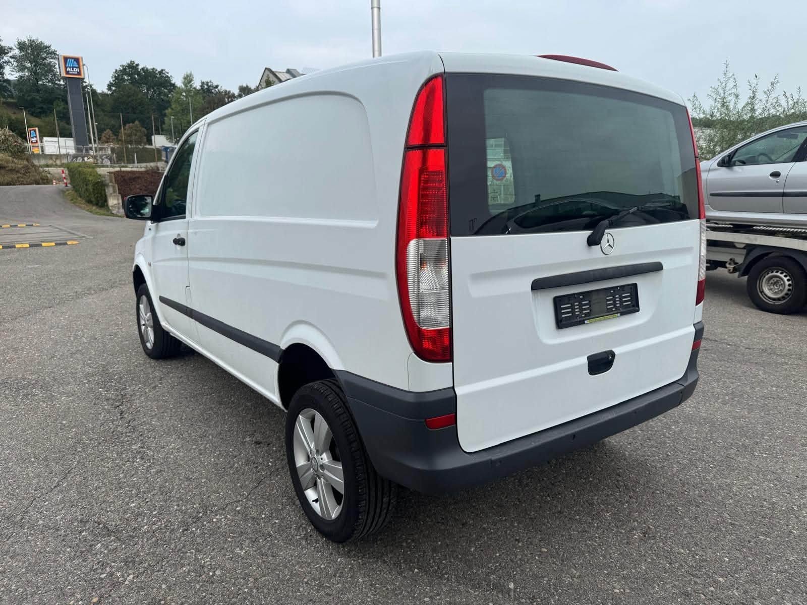 MERCEDES-BENZ Vito 113 CDI Blue Efficiency 4X4-image-7
