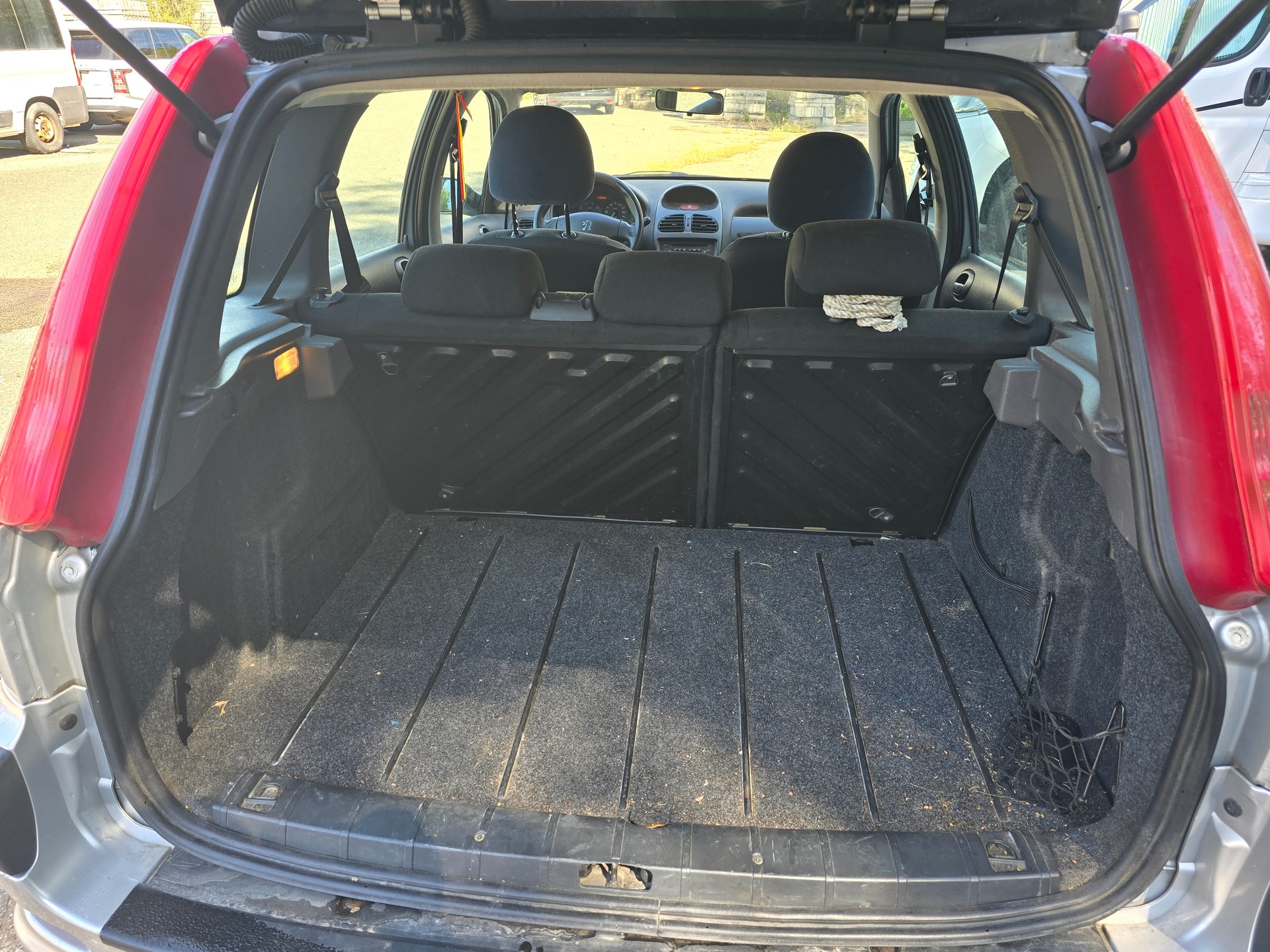 PEUGEOT 206 SW 1.6 16V Quiksilver-image-6
