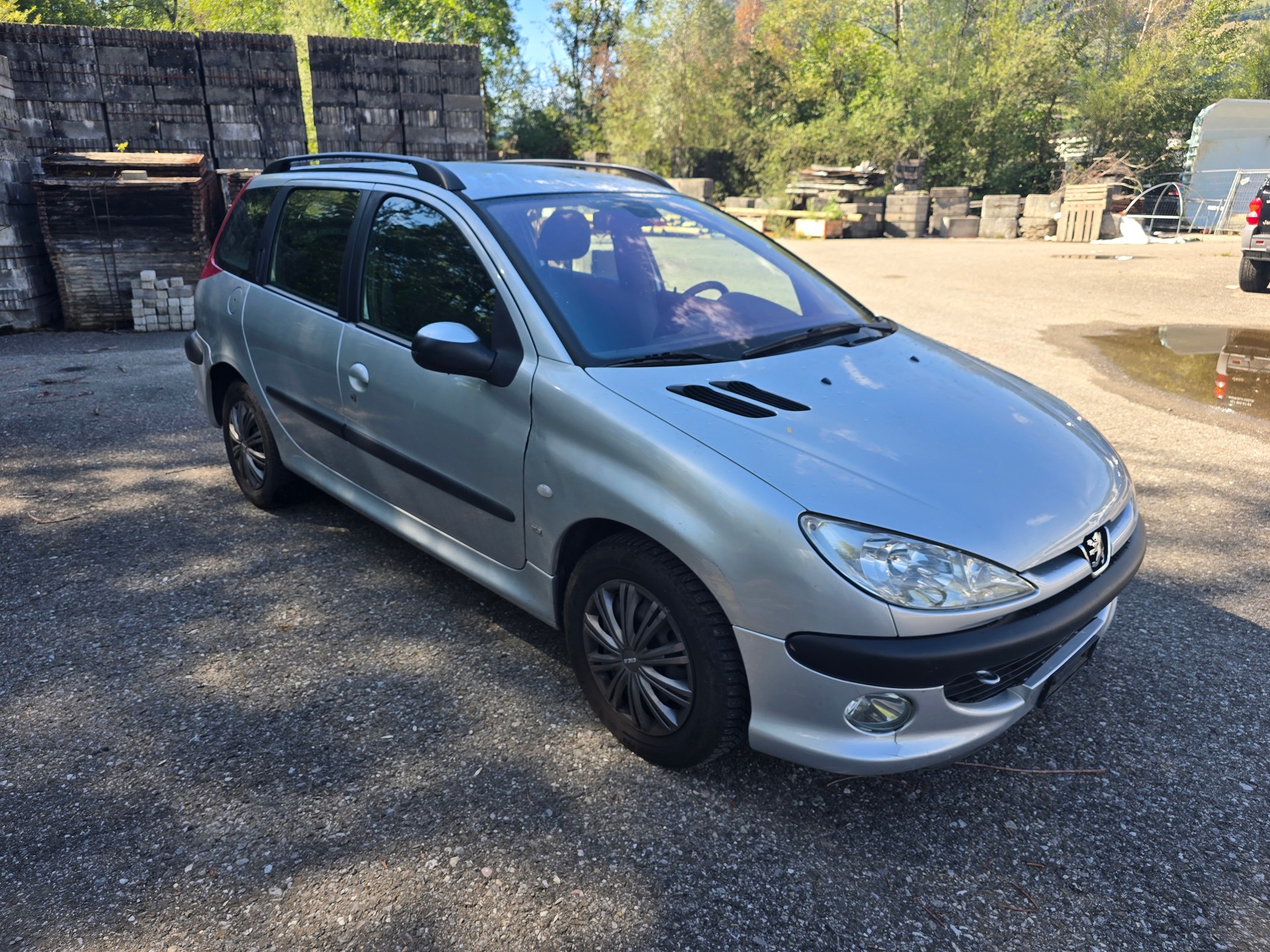 PEUGEOT 206 SW 1.6 16V Quiksilver-image-1