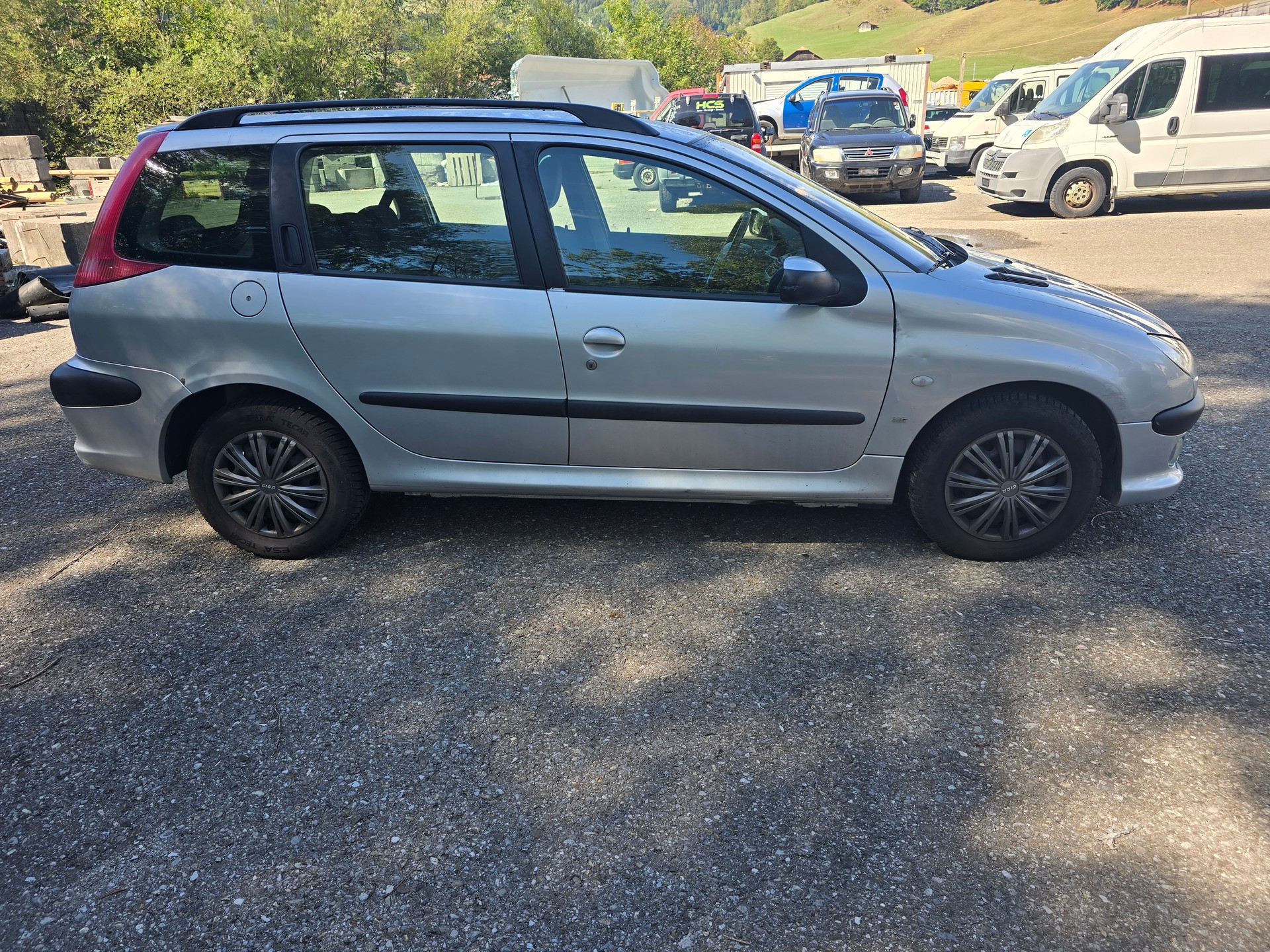 PEUGEOT 206 SW 1.6 16V Quiksilver-image-2