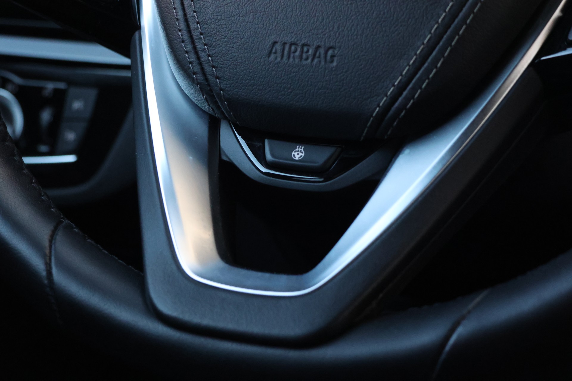 BMW 540i xDrive Luxury Line Steptronic (CH)-image-16