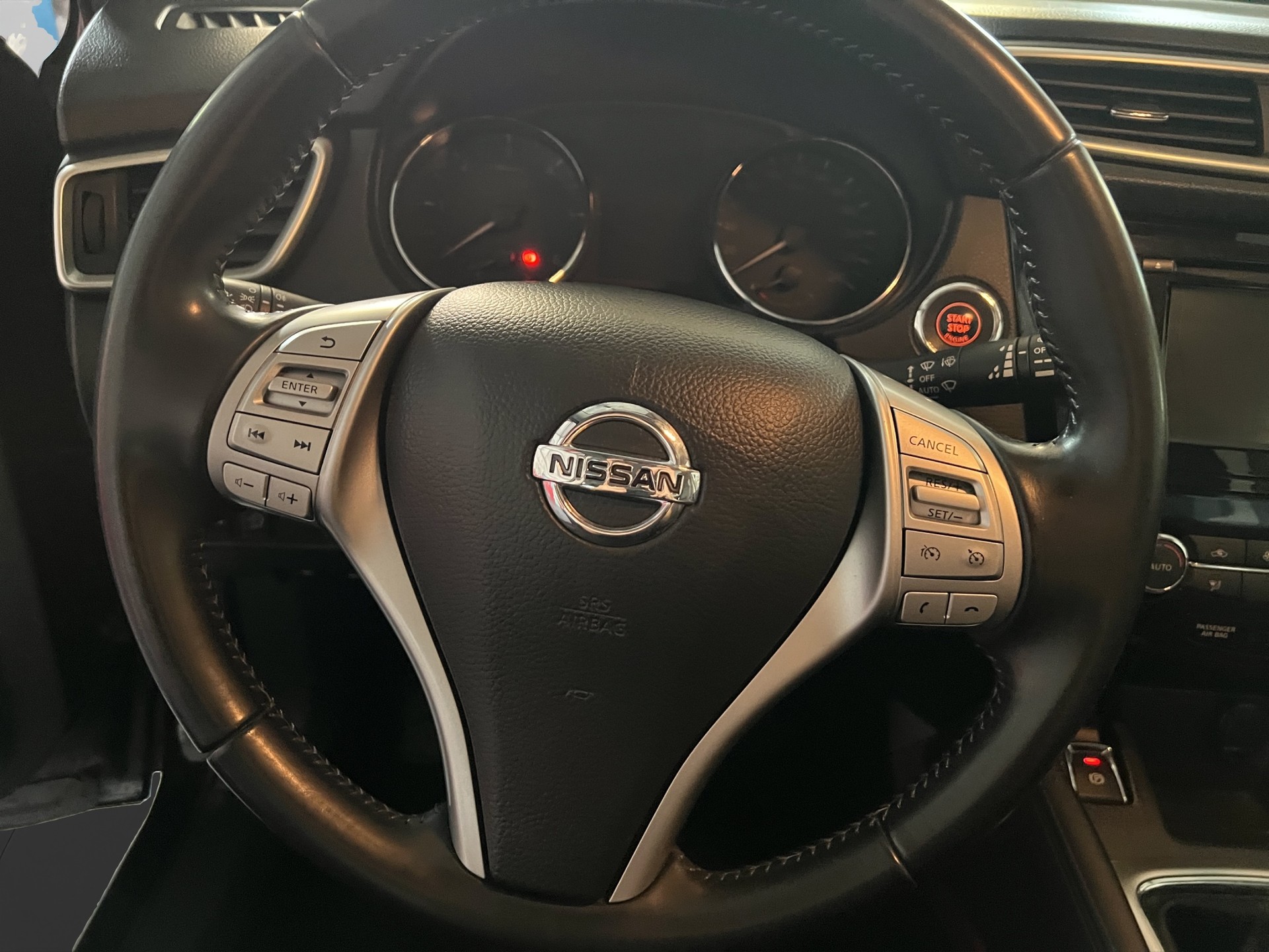 NISSAN Qashqai 1.6 dCi tekna ALL-MODE 4x4-image-8