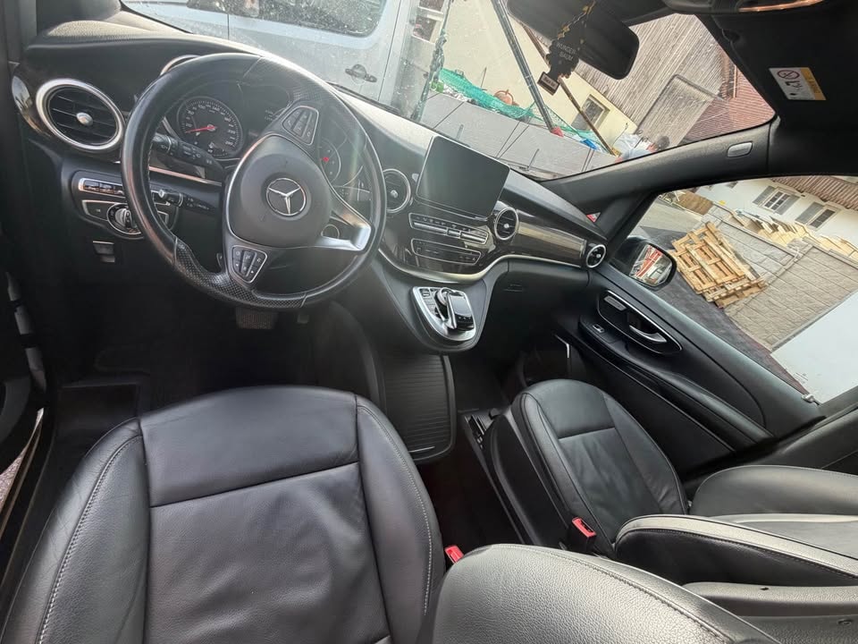 MERCEDES-BENZ V 250 d BlueTec lang 4matic-image-2