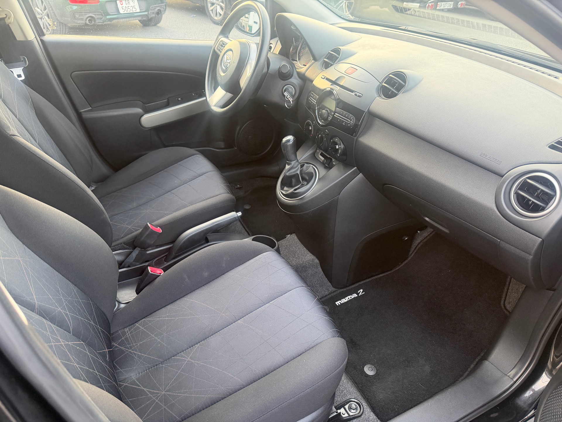 MAZDA 2 1.3i 16V Exclusive-image-7
