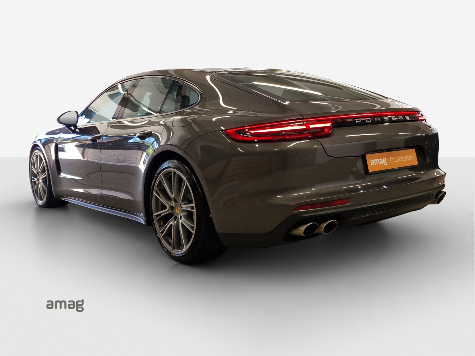 PORSCHE Panamera 4 E-Hybrid PDK-image-2
