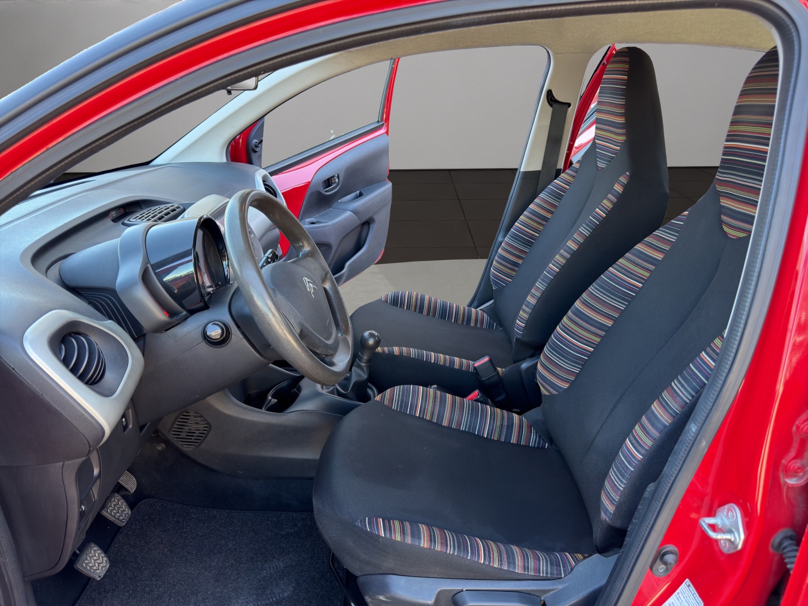 CITROEN C1 1.0 VTi Feel Edition Airscape-image-8