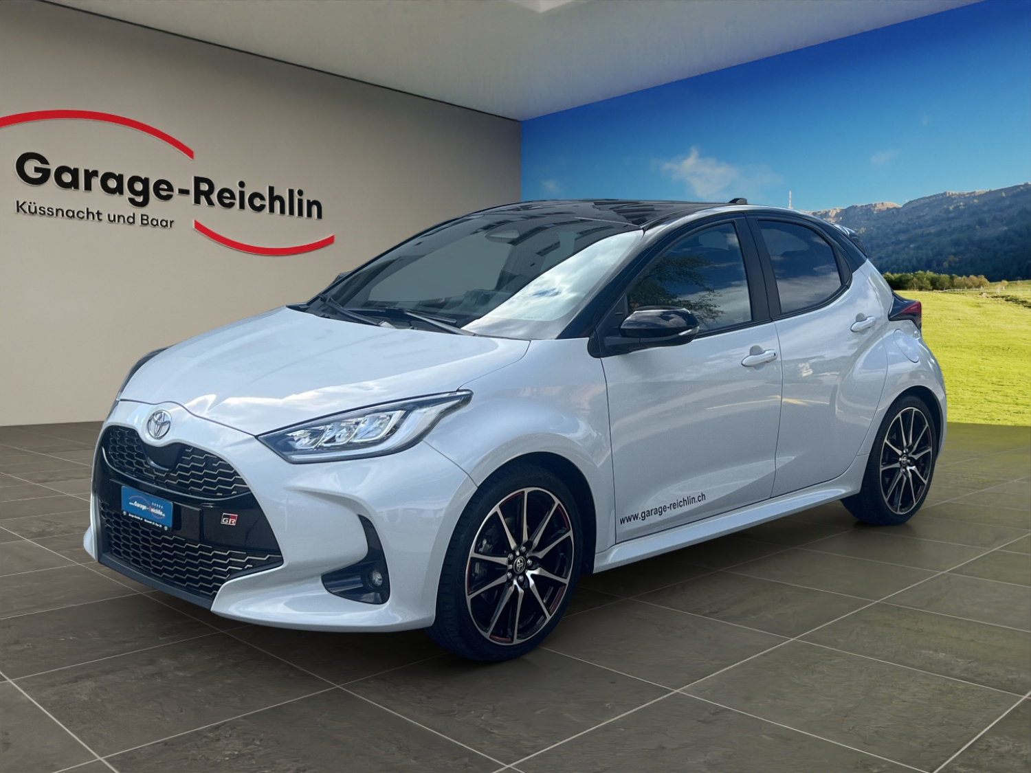 TOYOTA Yaris 1.5 VVT-i HSD GR Sport-image-0