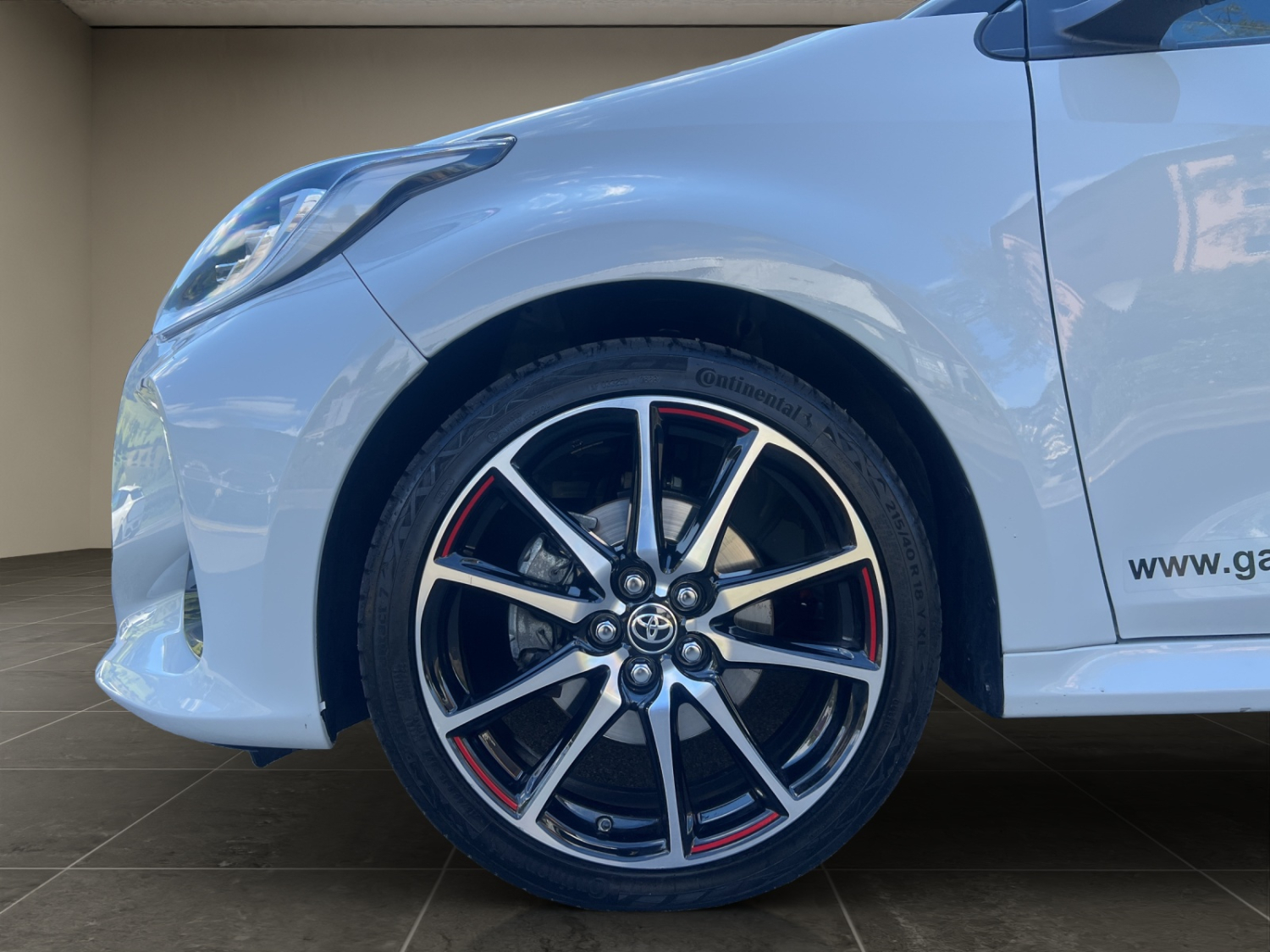 TOYOTA Yaris 1.5 VVT-i HSD GR Sport-image-27