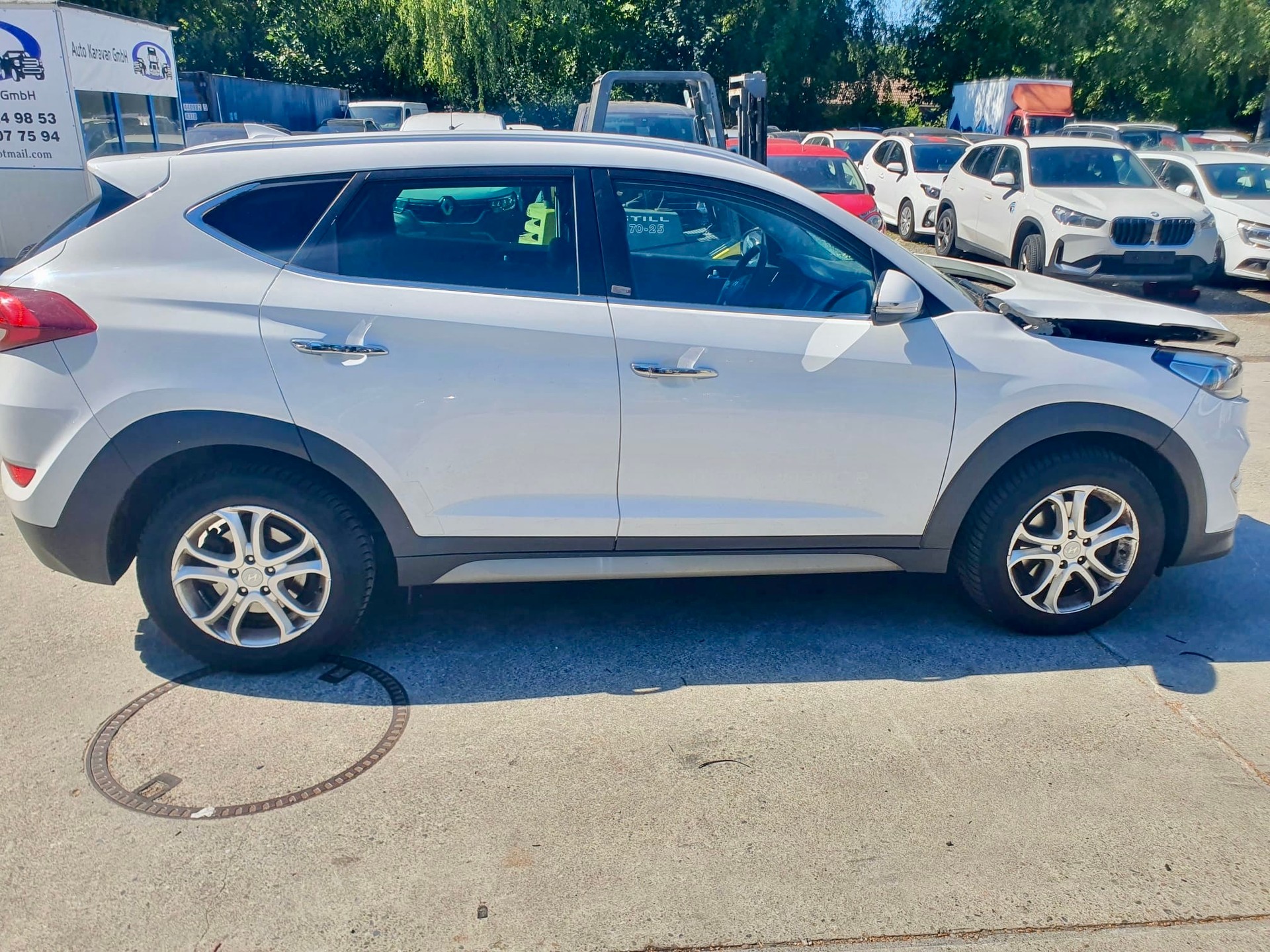 HYUNDAI Tucson 2.0 CRDI exxtra Plus 4WD Automatic-image-3