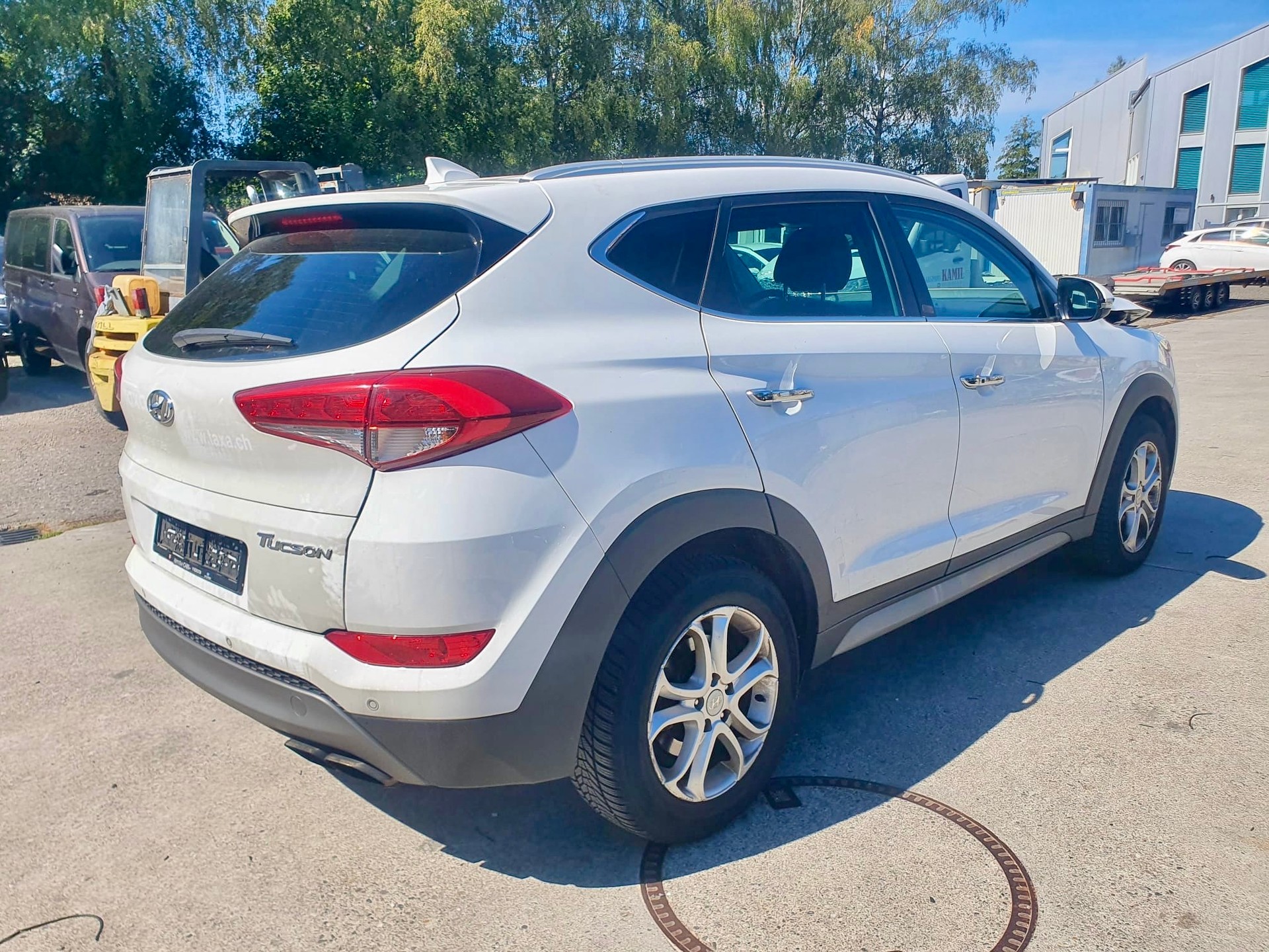 HYUNDAI Tucson 2.0 CRDI exxtra Plus 4WD Automatic-image-4