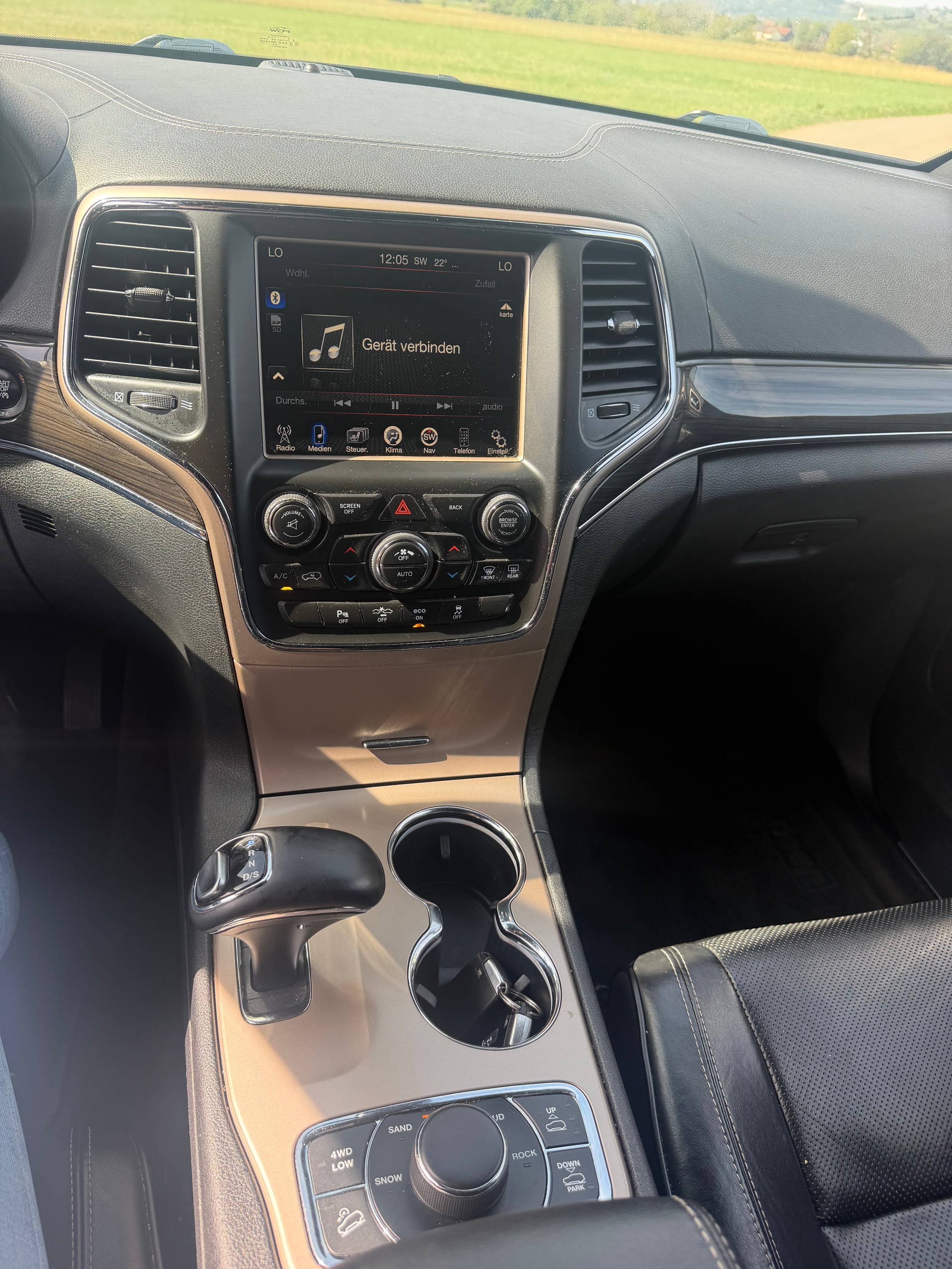 JEEP Grand Cherokee 3.0 CRD Overland Automatic-image-10