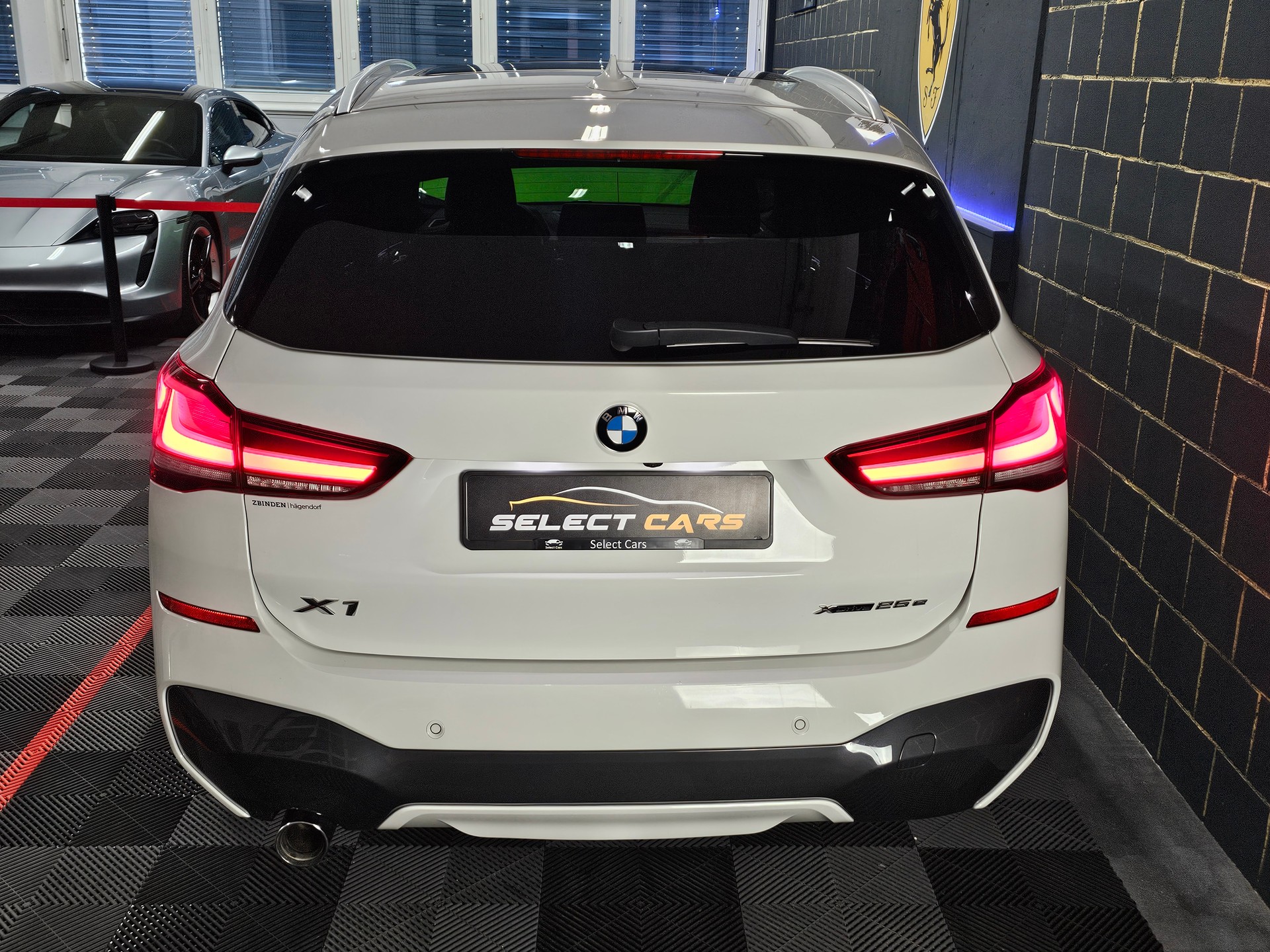 BMW X1 xDrive 25e M Sport Steptronic-image-7