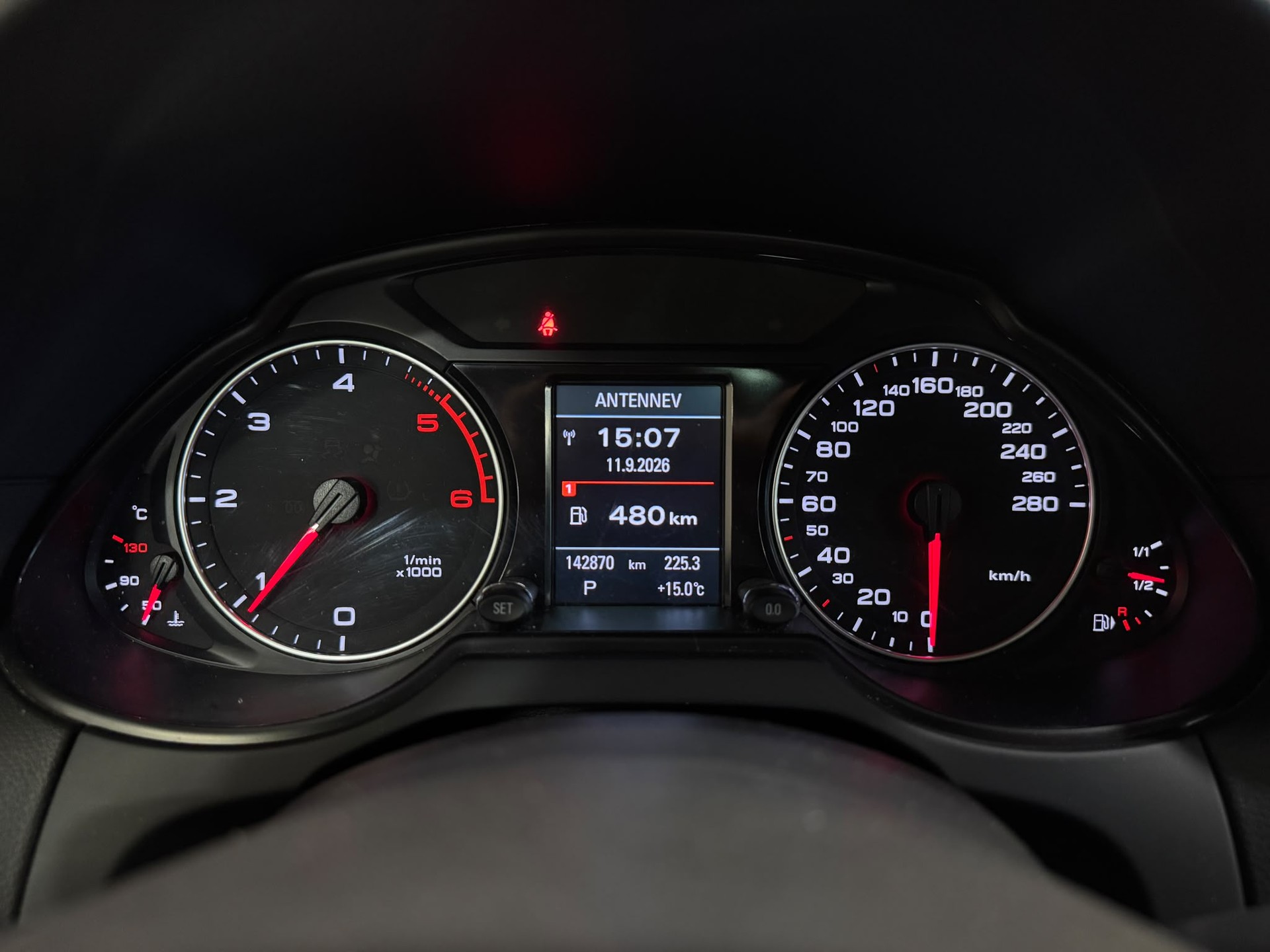 AUDI Q5 2.0 TDI quattro S-tronic-image-10