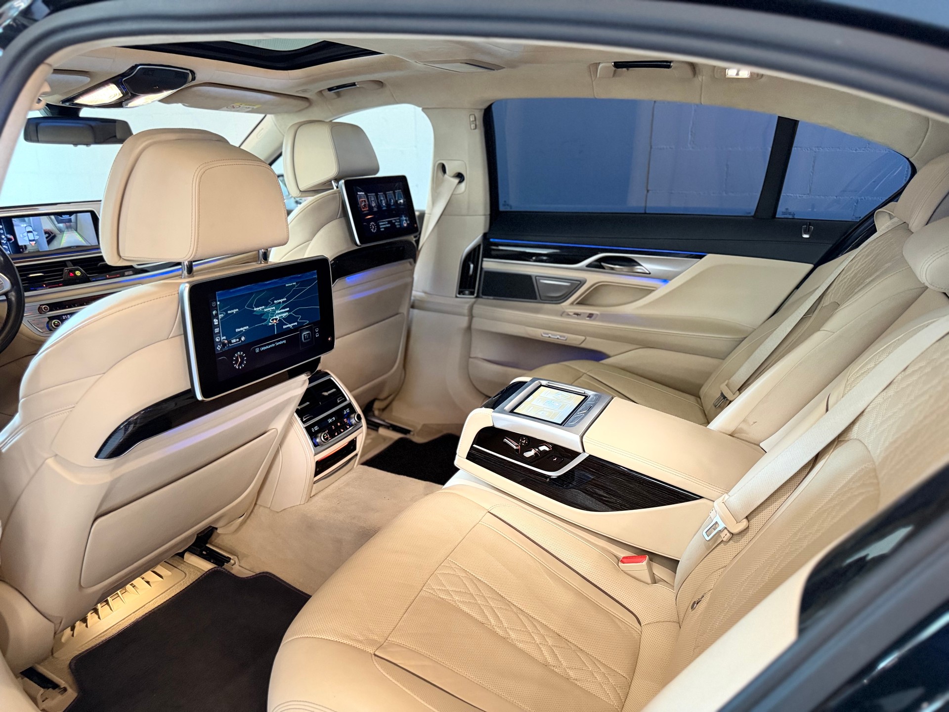 BMW 740Ld xDrive Steptronic-image-14