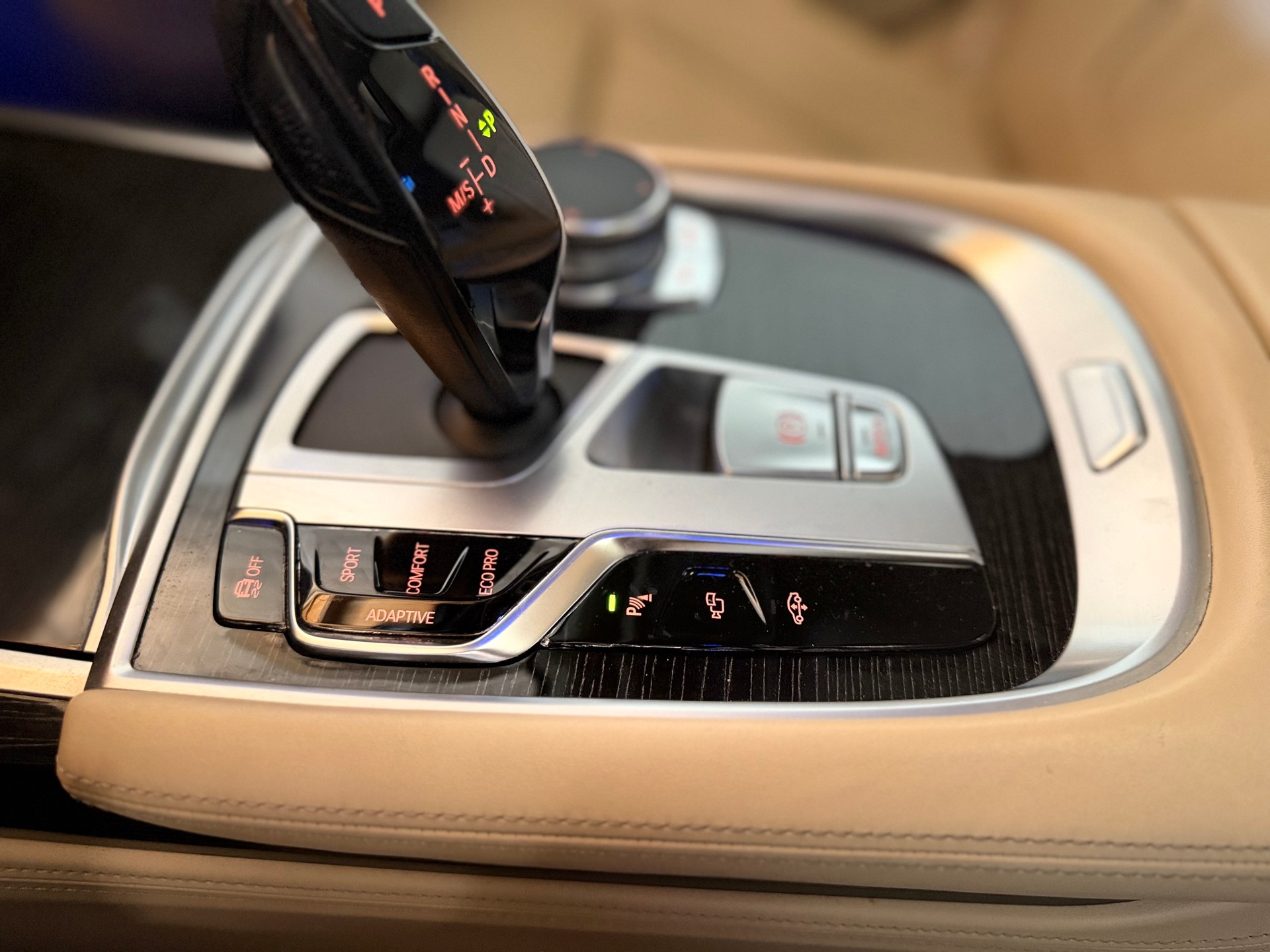 BMW 740Ld xDrive Steptronic-image-23