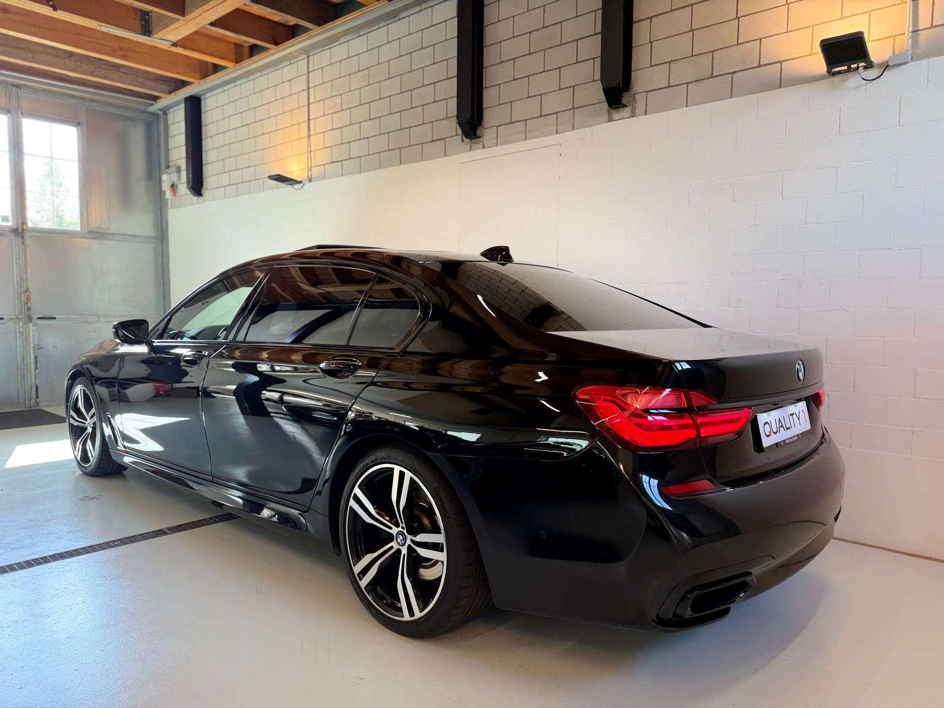 BMW 740Ld xDrive Steptronic-image-6