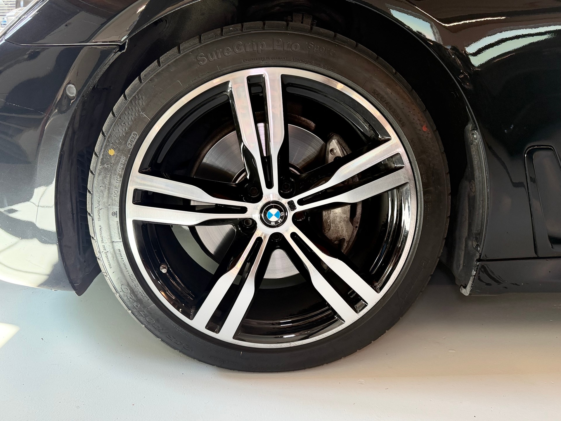 BMW 740Ld xDrive Steptronic-image-2