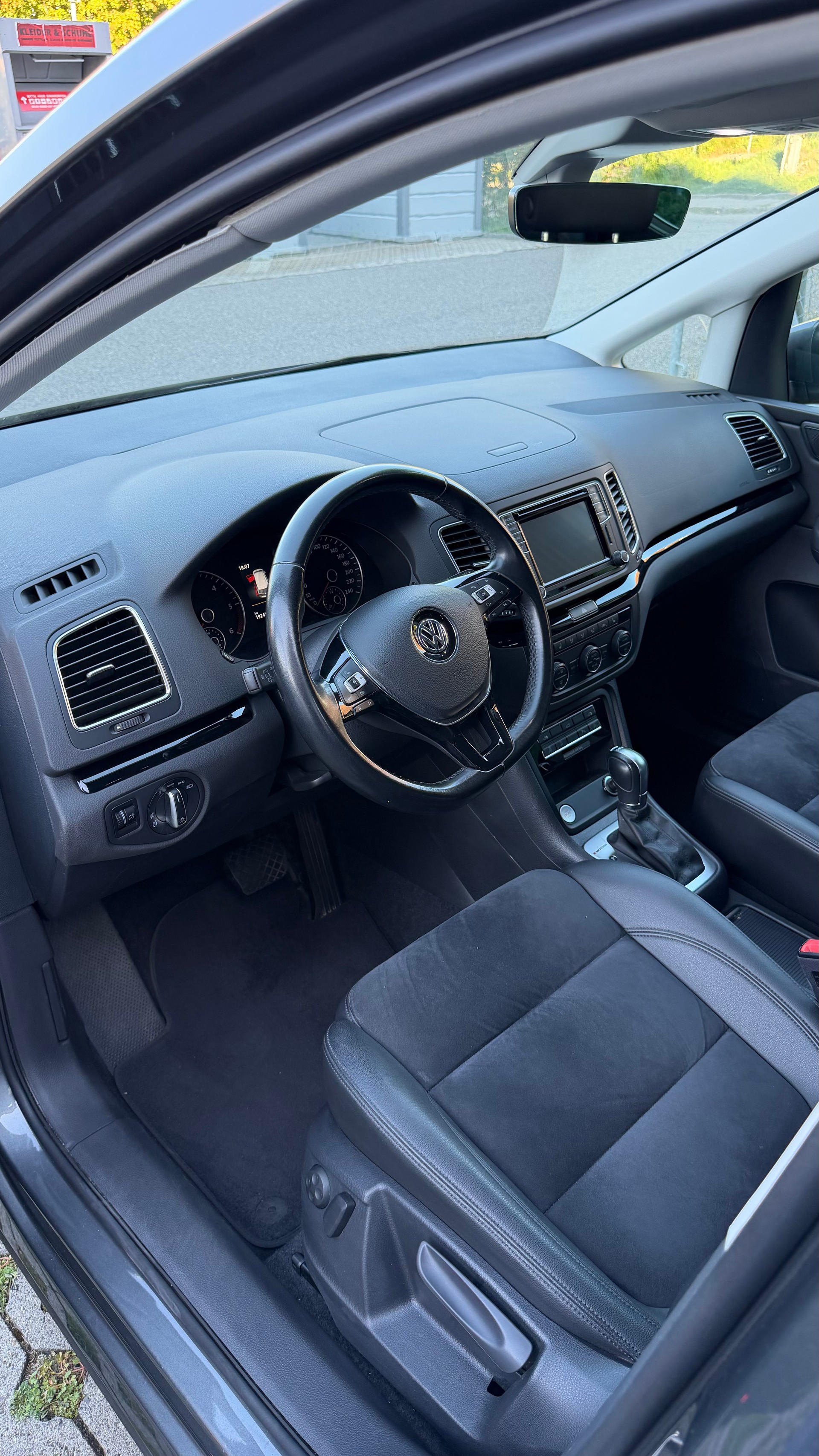 VW 2.0 TDI SCR Final Edition DSG 4m-image-3