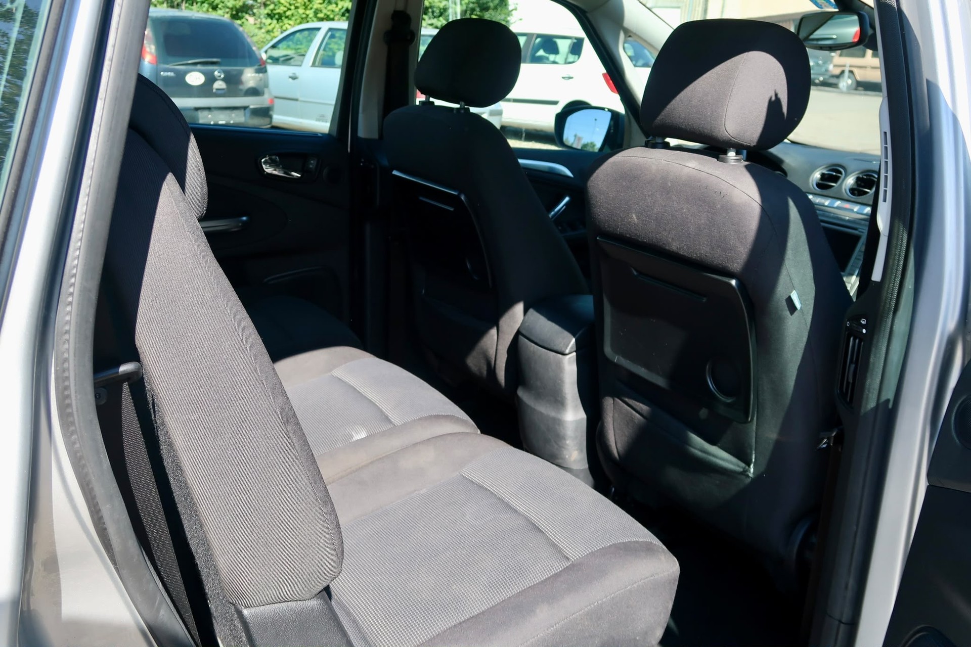 FORD S-Max 2.0 TDCi Titanium-image-10