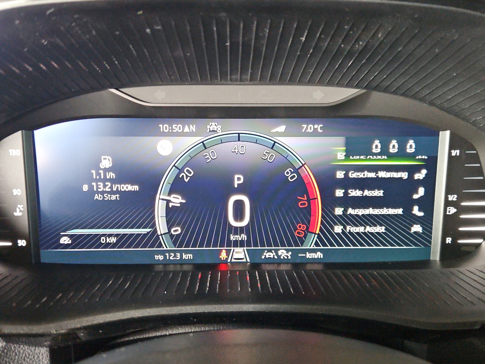 SKODA Fabia 1.0 TSI Dynamic DSG-image-11