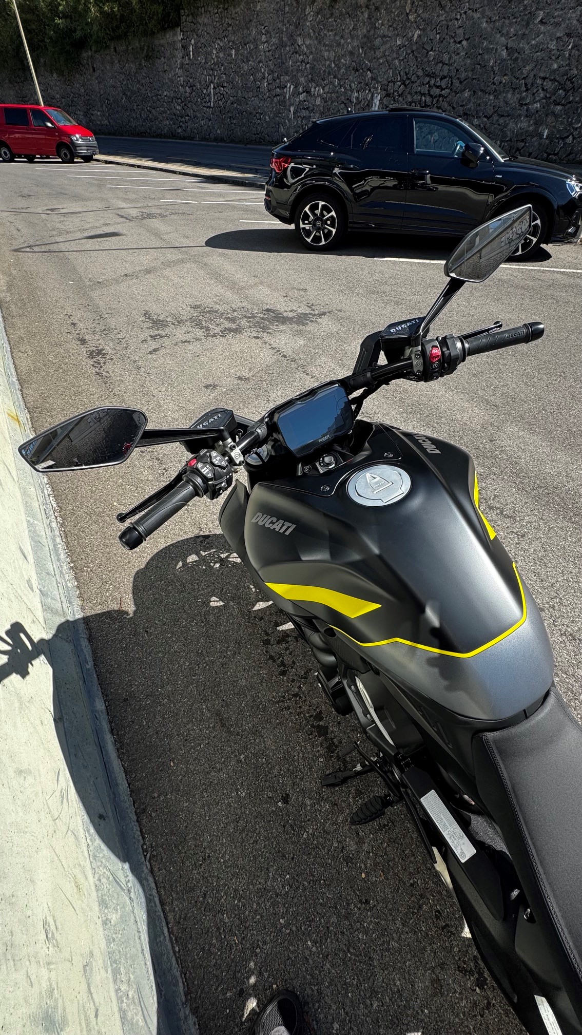DUCATI Diavel V4-showroom-element-3