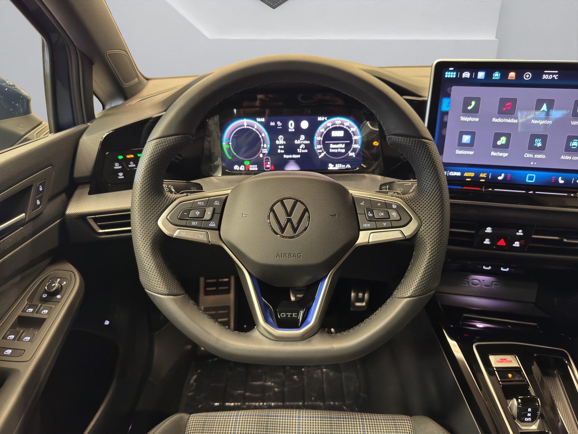 VW Golf 1.5 TSI PHEV GTE-image-9