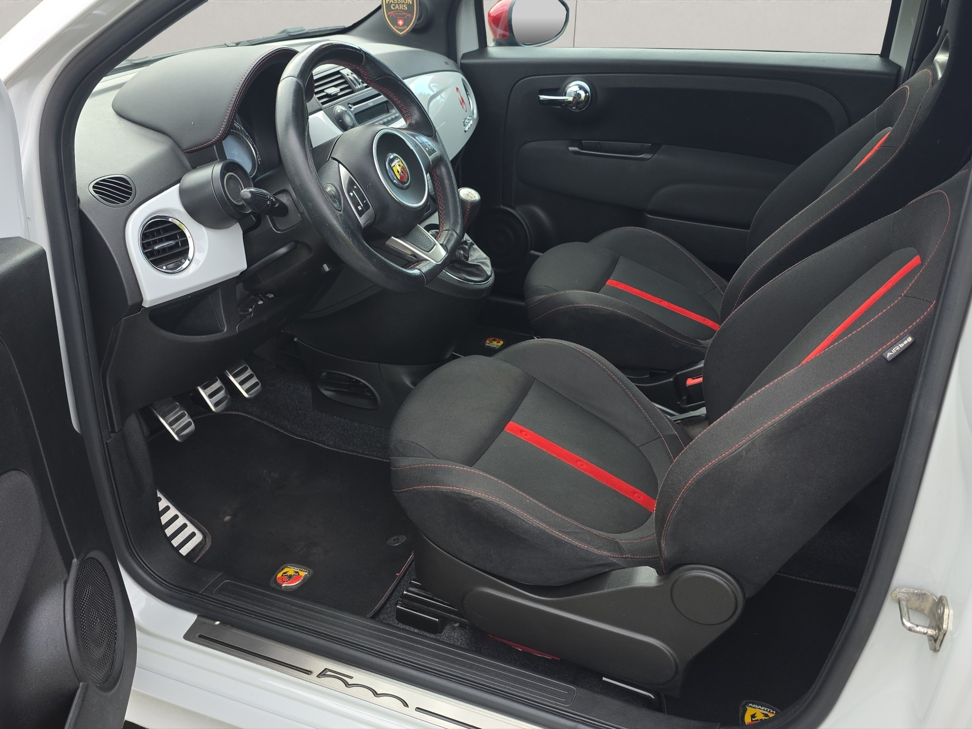 FIAT 500 1.4 16V Turbo Abarth-image-8