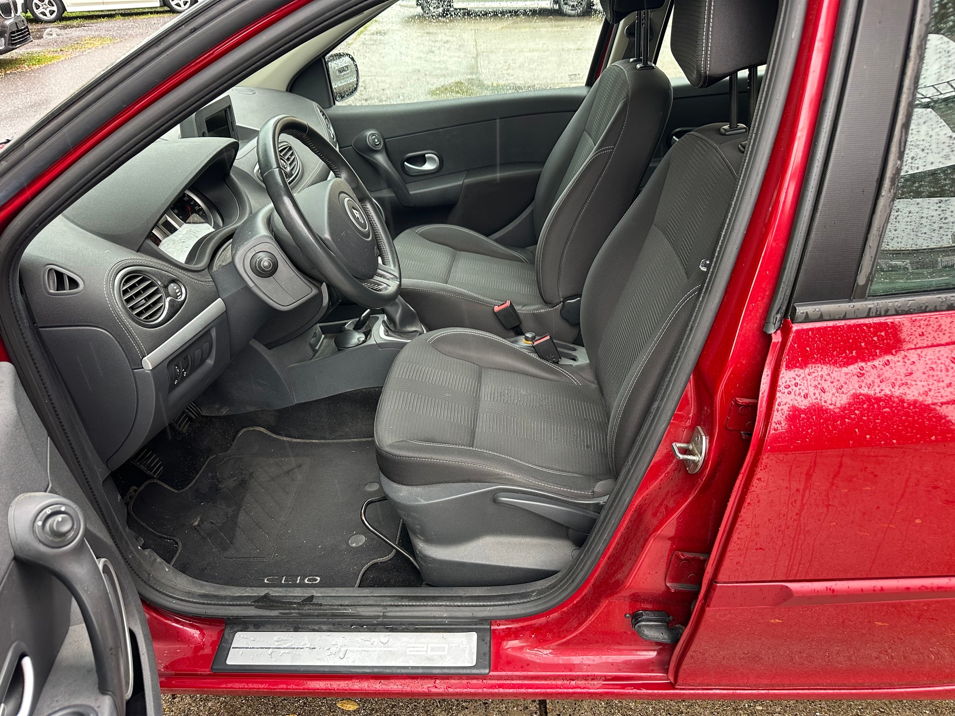 RENAULT Clio Grandtour 1.2 16V Turbo Night&Day-image-9