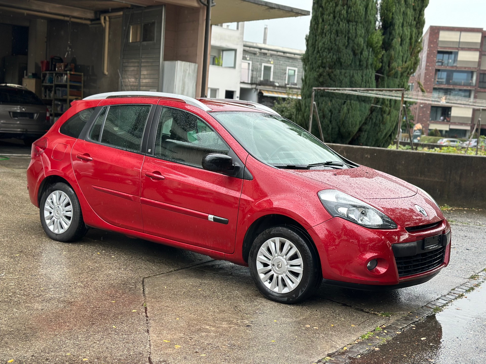 RENAULT Clio Grandtour 1.2 16V Turbo Night&Day-image-1