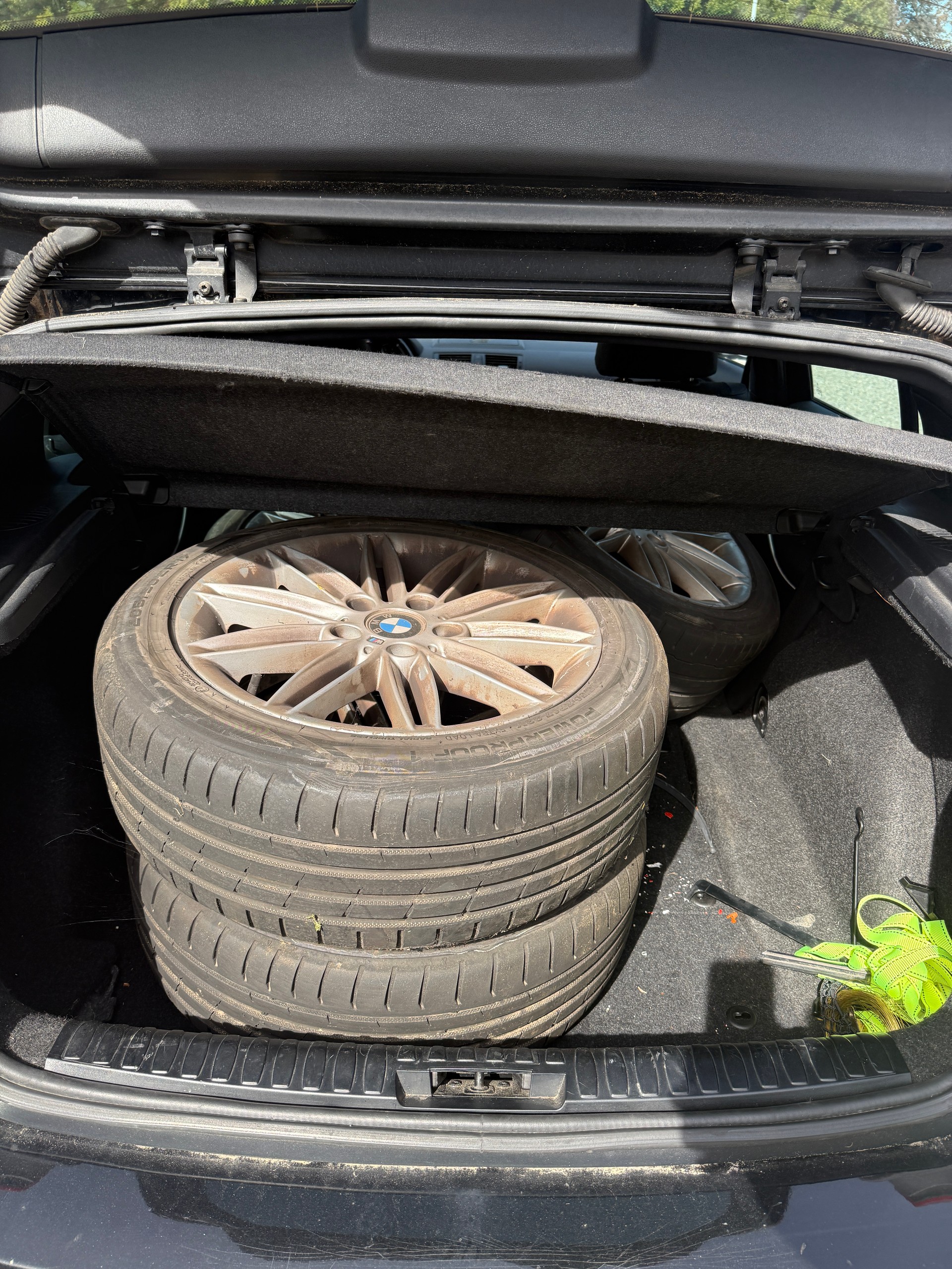 BMW 120i-image-10