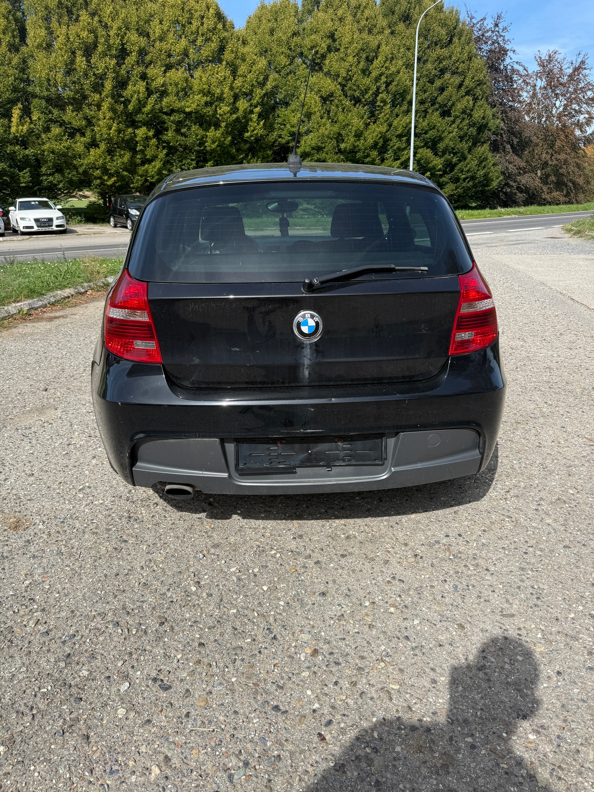 BMW 120i-image-3