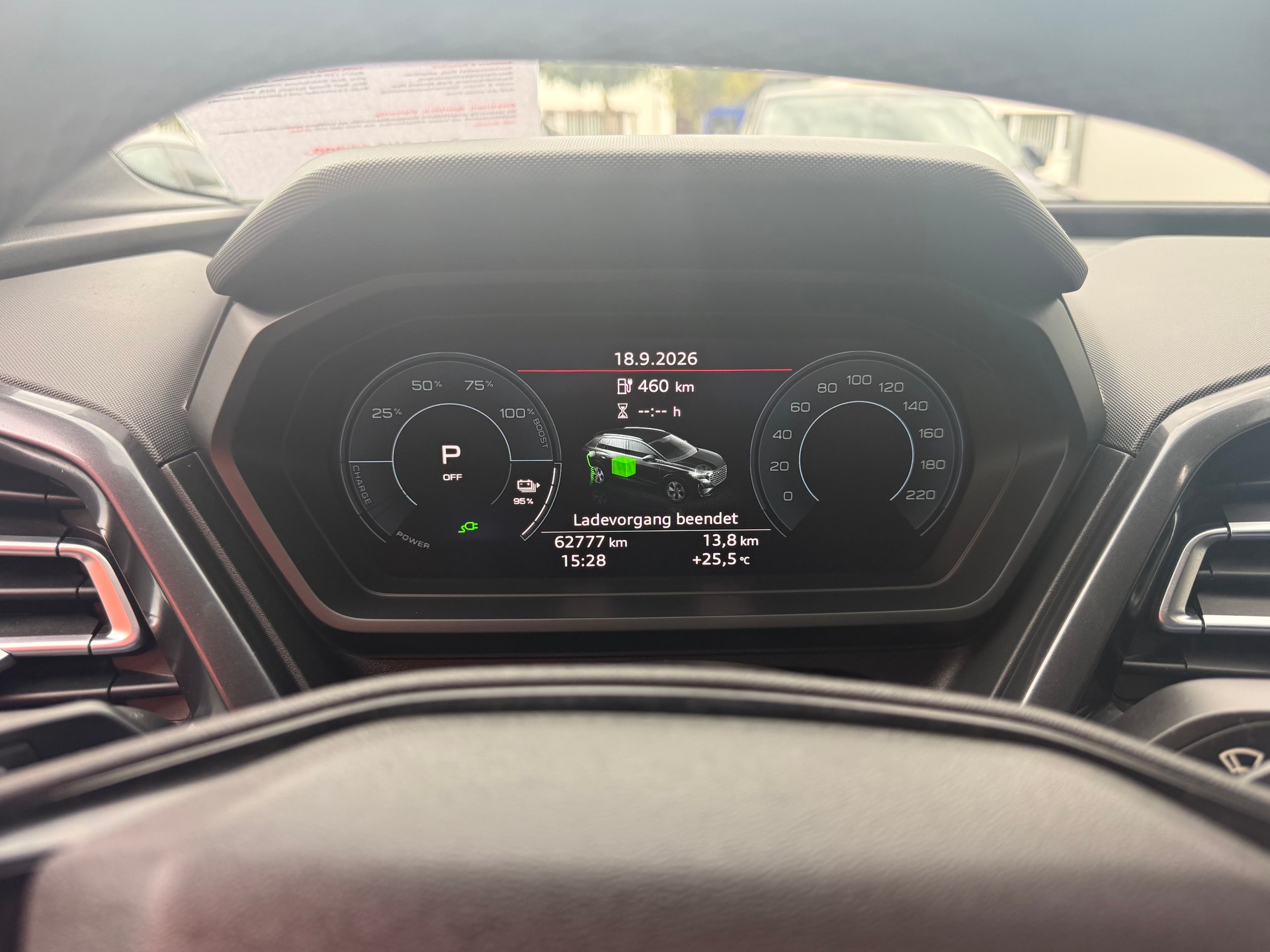 AUDI Q4 e-tron 50 quattro-image-10