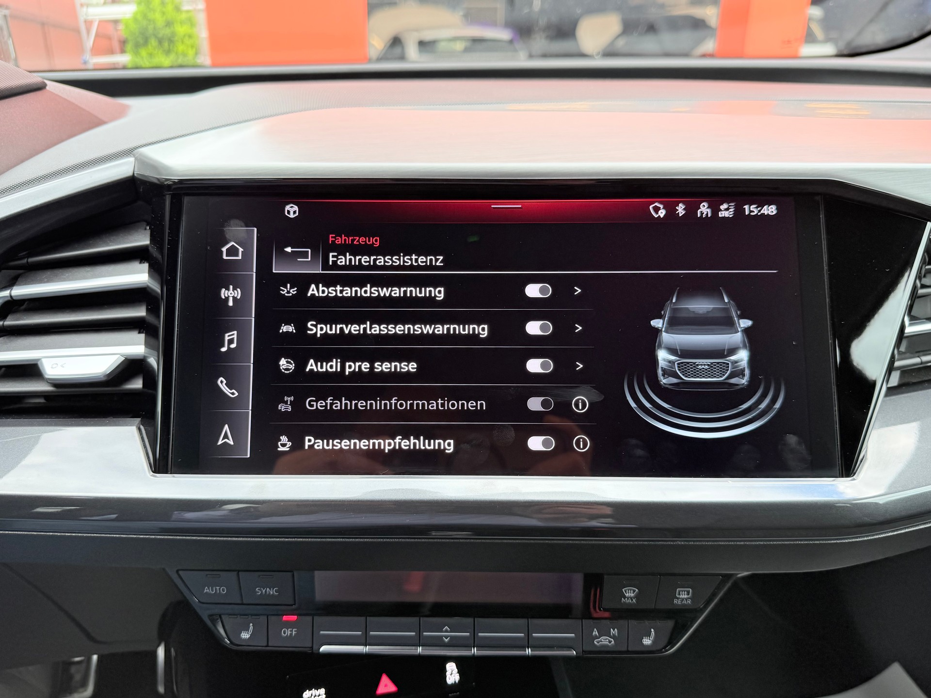 AUDI Q4 e-tron 50 quattro-image-7