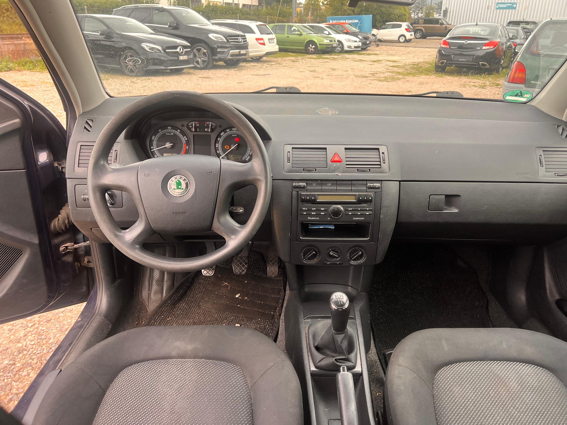 SKODA Fabia 1.4 16V Ambiente-image-8