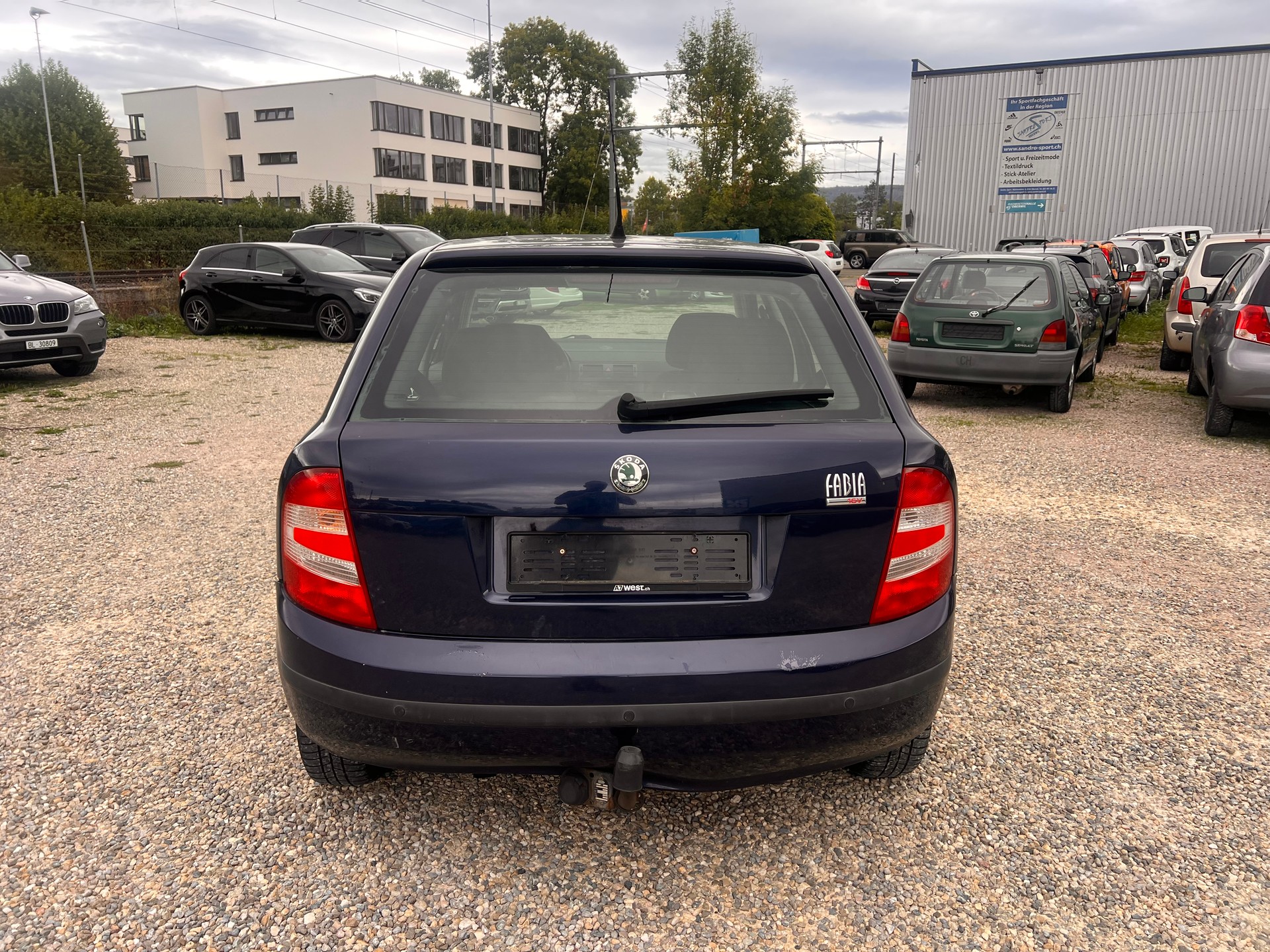 SKODA Fabia 1.4 16V Ambiente-image-3