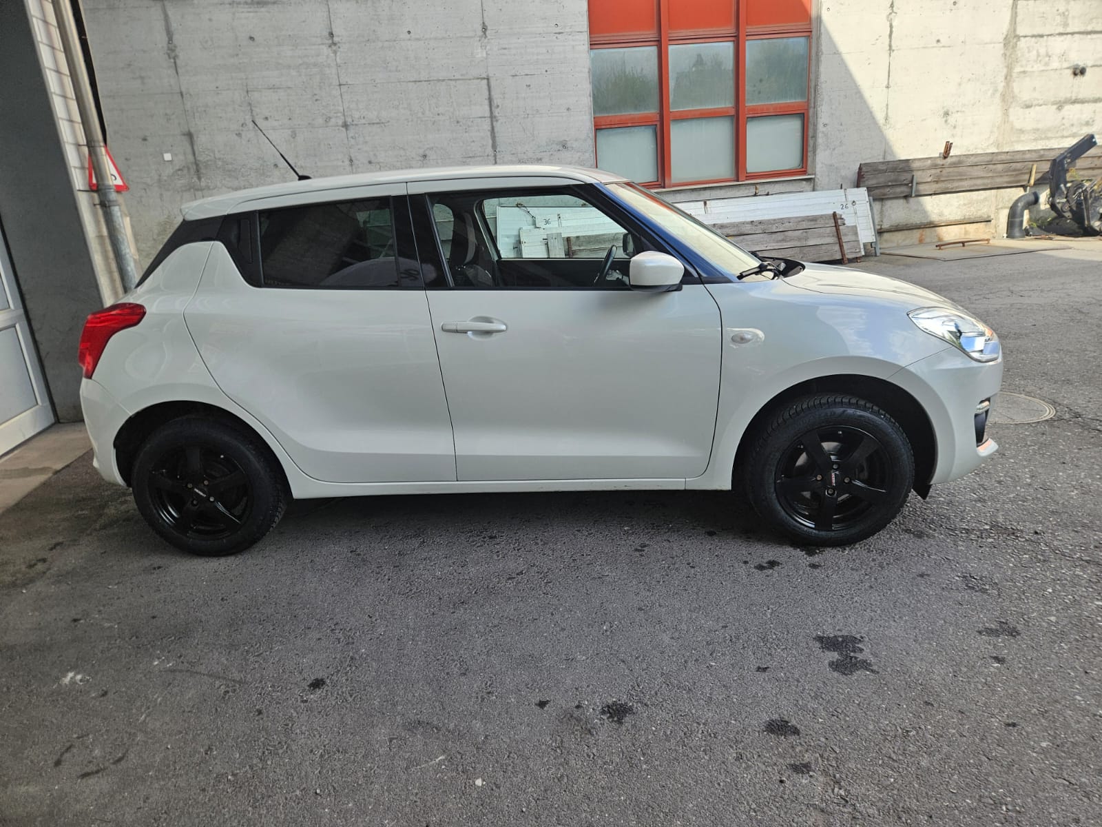 SUZUKI Swift 1.2i 16V Compact+ Allgrip 4x4-image-3