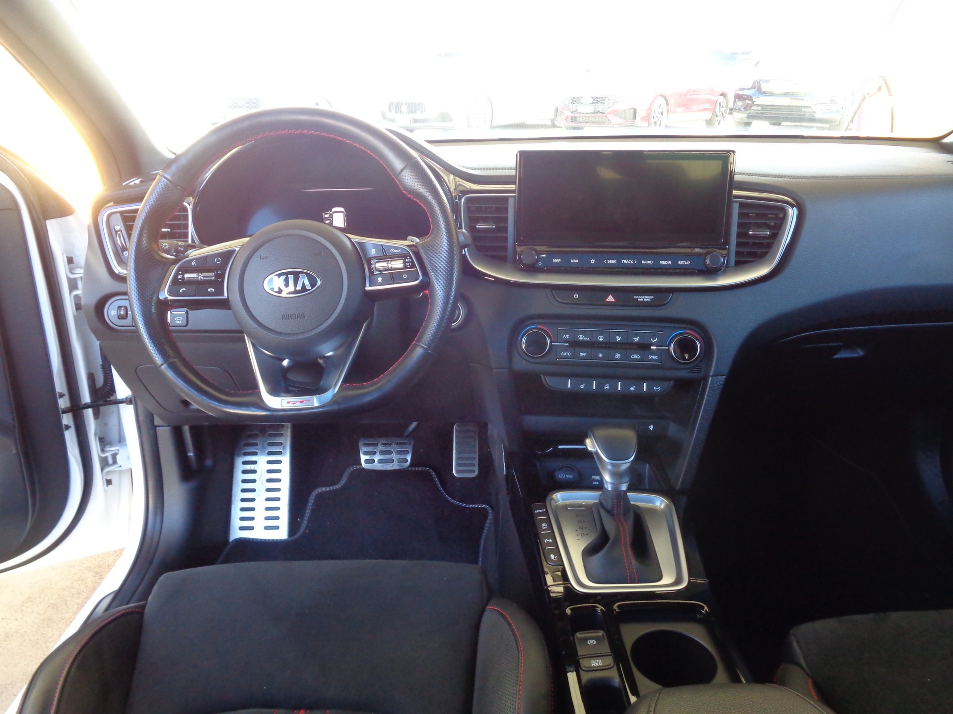 KIA ProCeed 1.6 T-GDi GT DCT-image-10