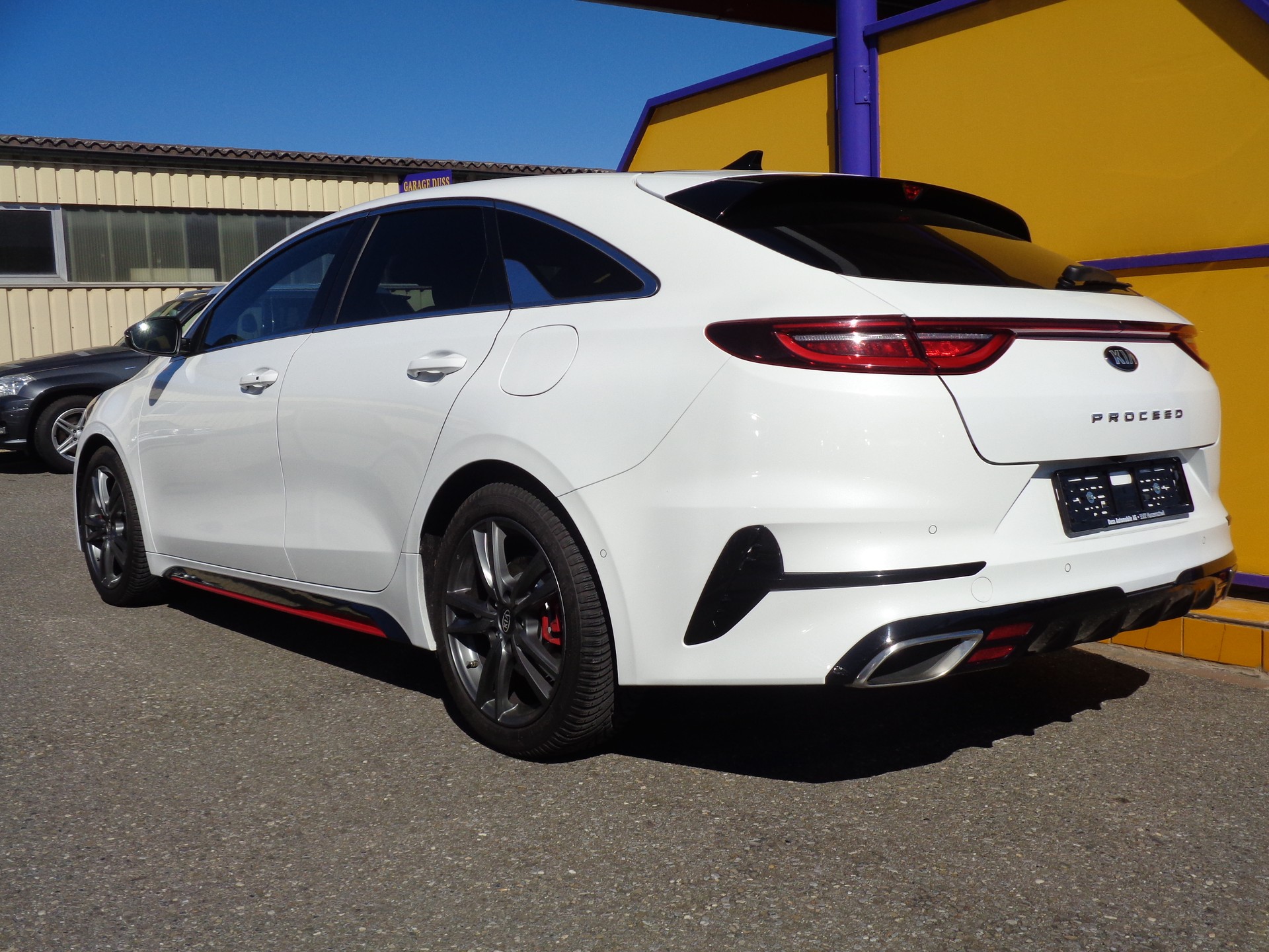 KIA ProCeed 1.6 T-GDi GT DCT-image-4