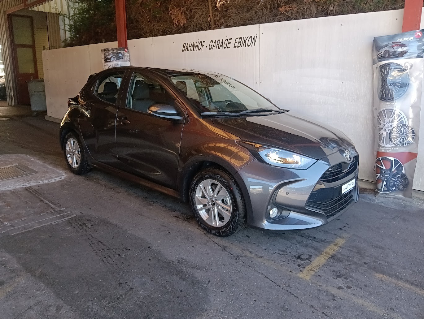 TOYOTA Yaris 1.5 Active Drive e-CVT-image-0