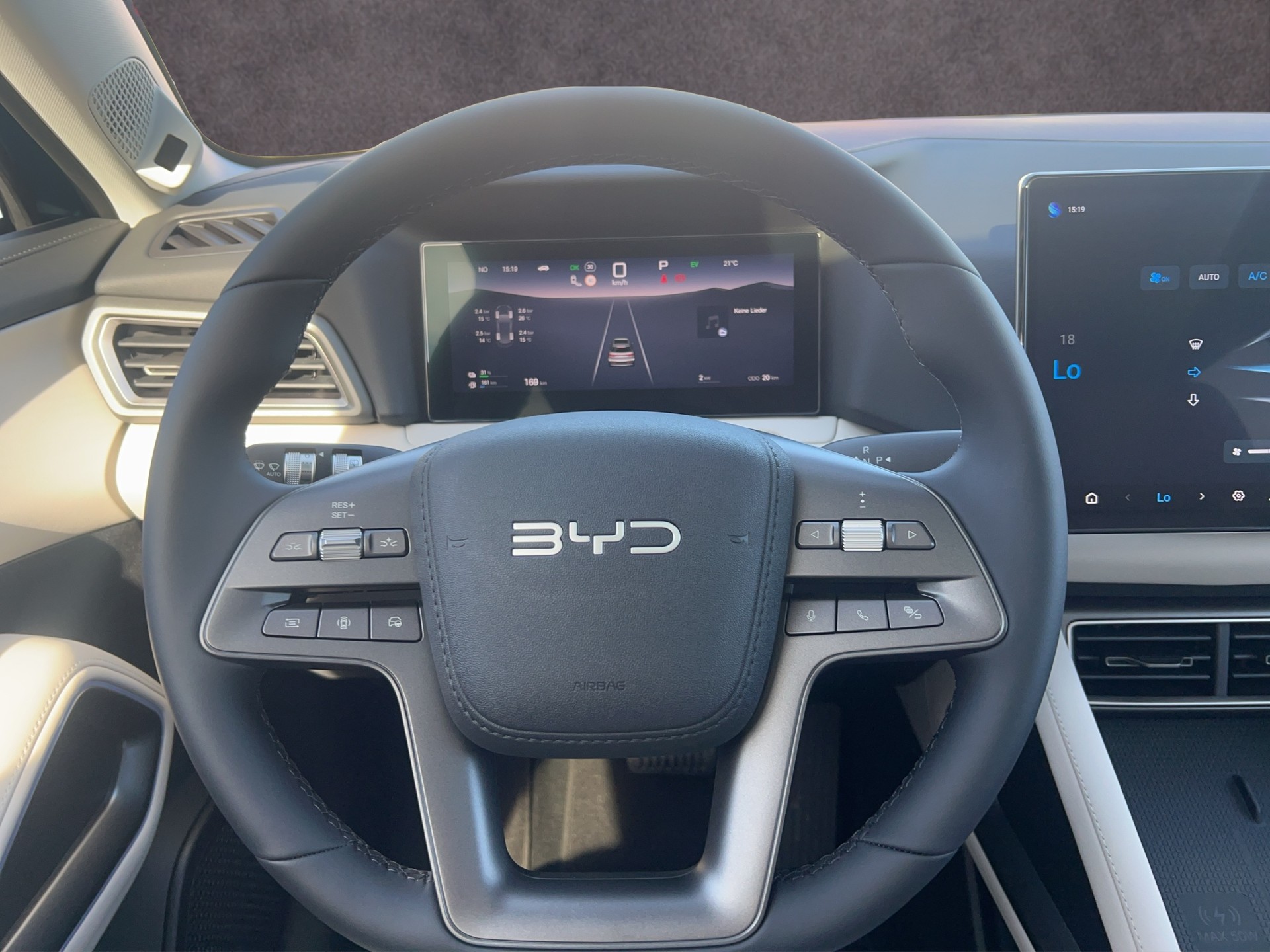 BYD Atto 2 DM-i Boost-image-12