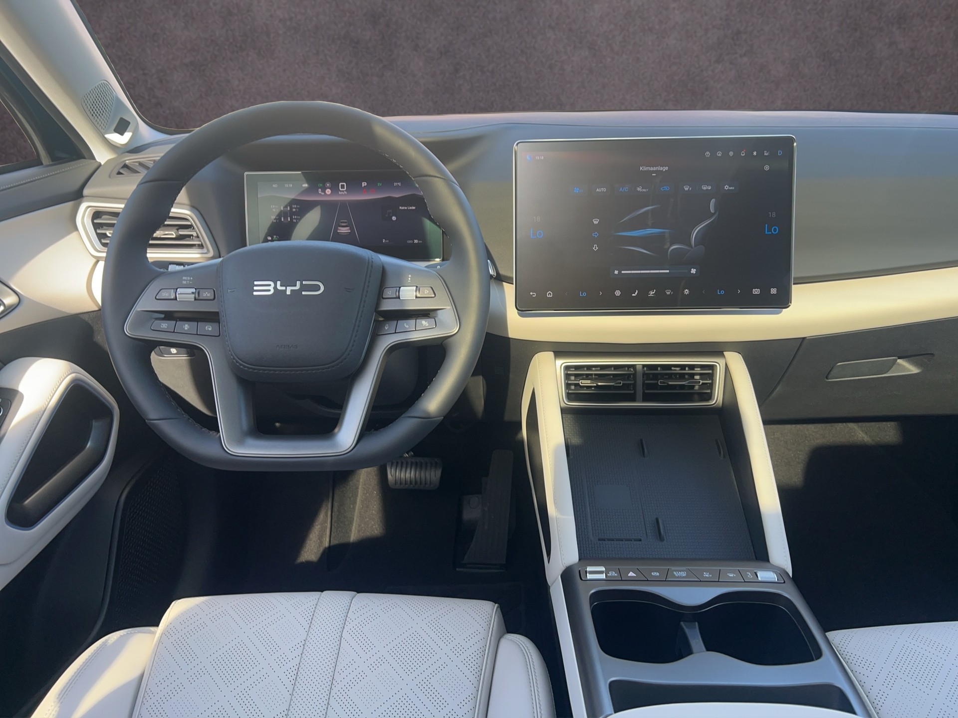 BYD Atto 2 DM-i Boost-image-11